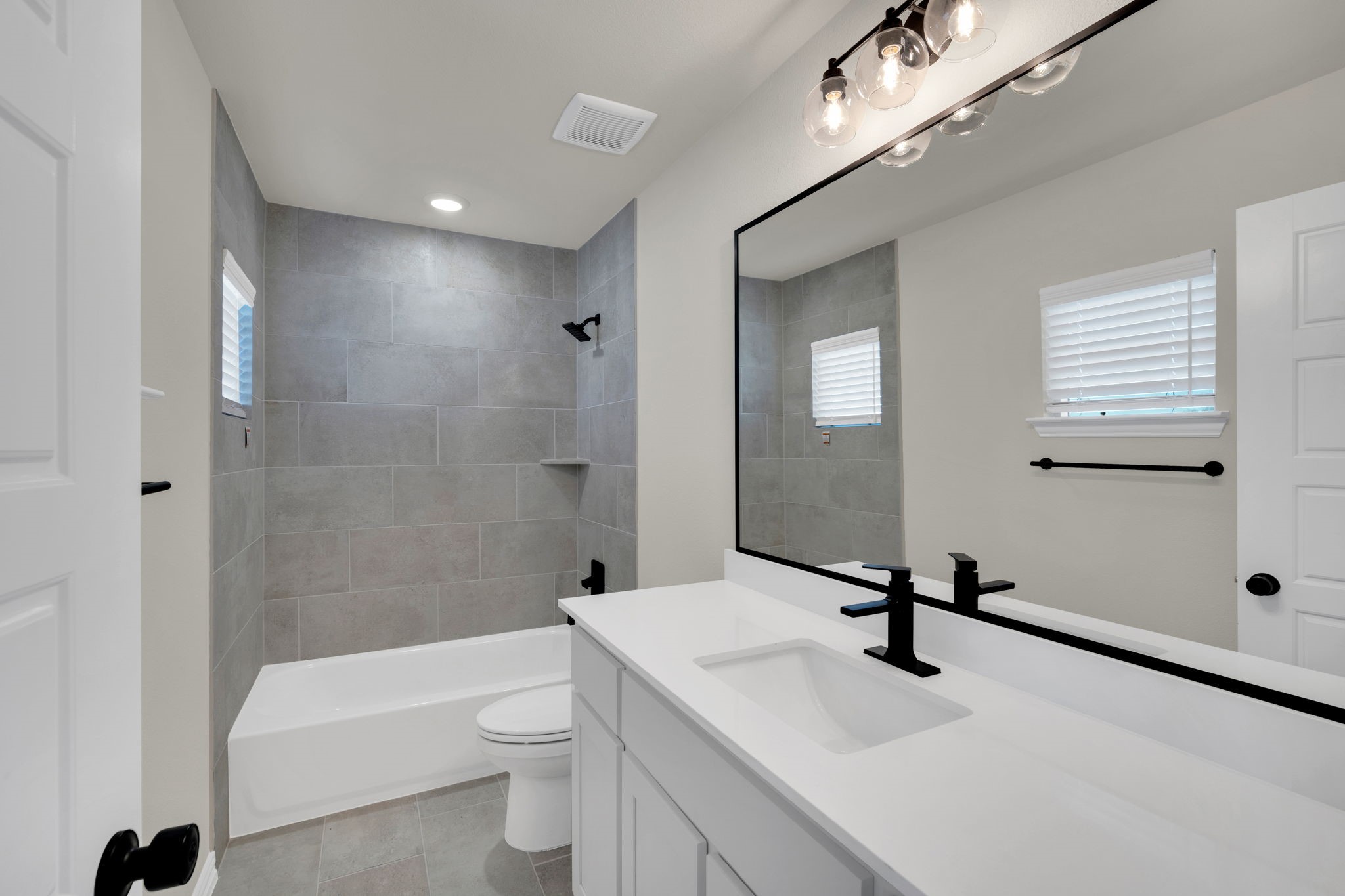 303 Crystal Lake Lane Red Oak TX 75154