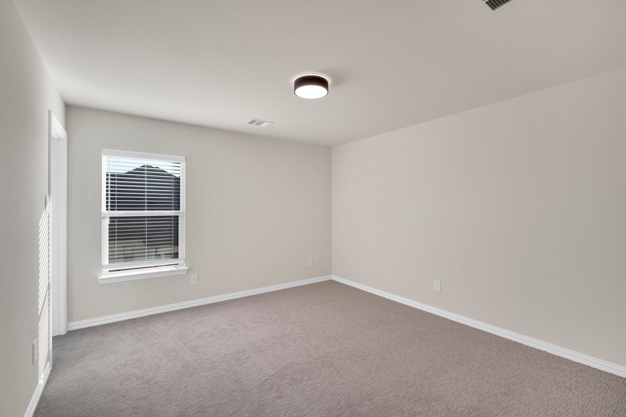 303 Crystal Lake Lane Red Oak TX 75154