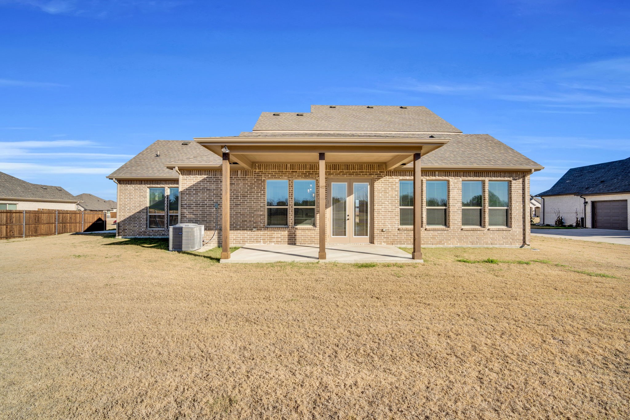 303 Crystal Lake Lane Red Oak TX 75154