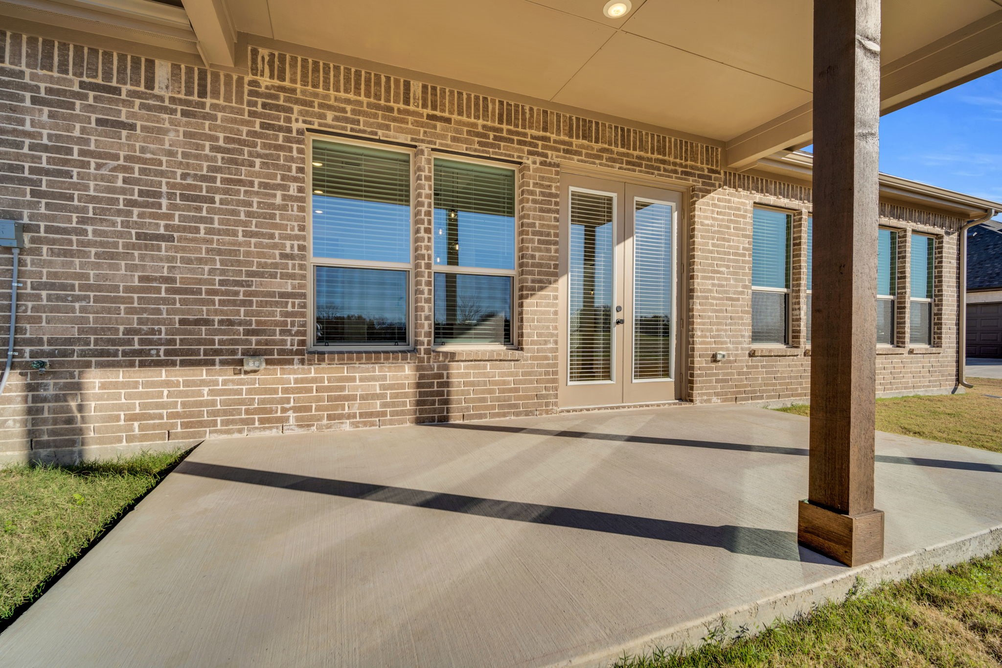 303 Crystal Lake Lane Red Oak TX 75154