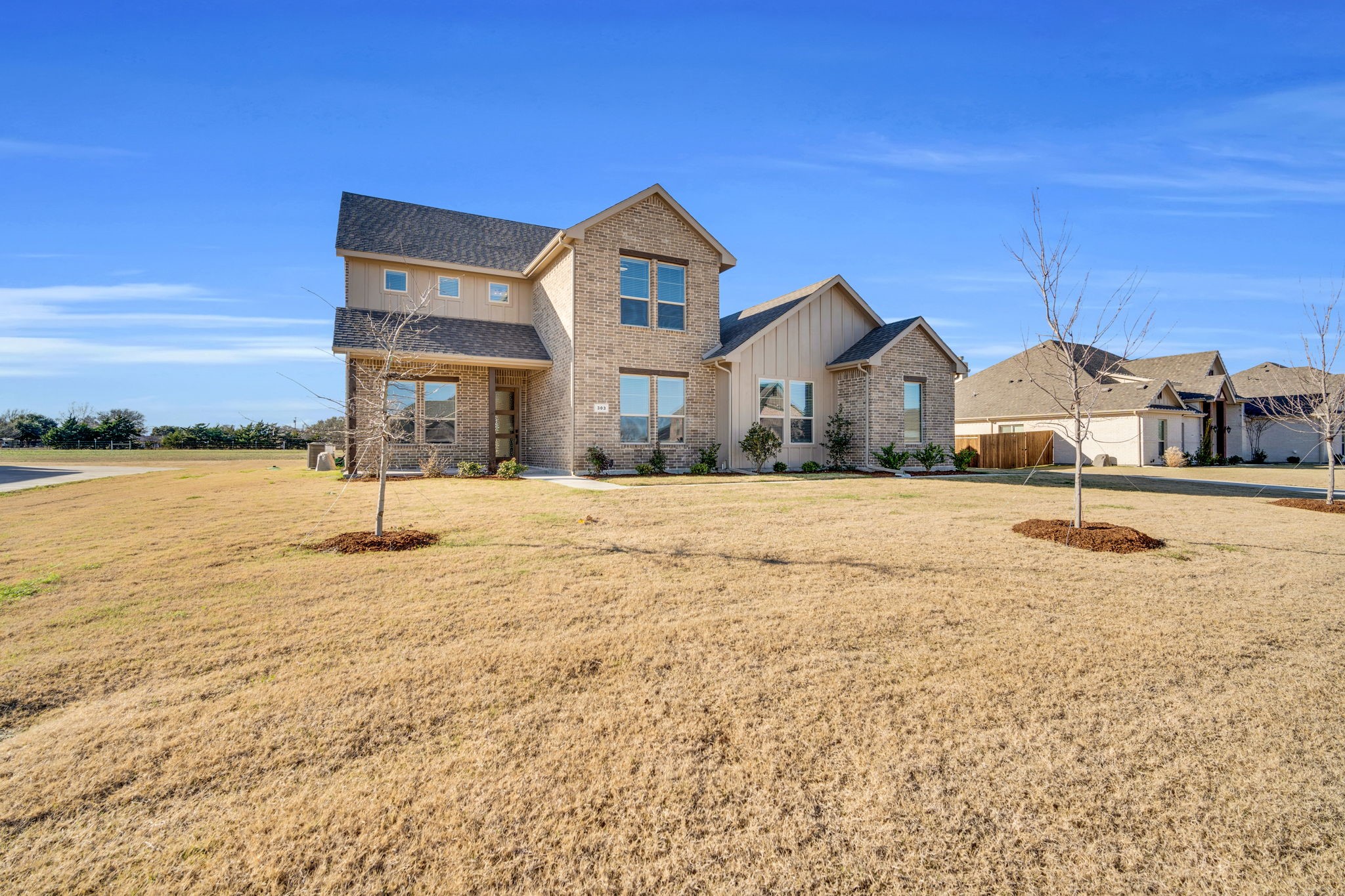 303 Crystal Lake Lane Red Oak TX 75154