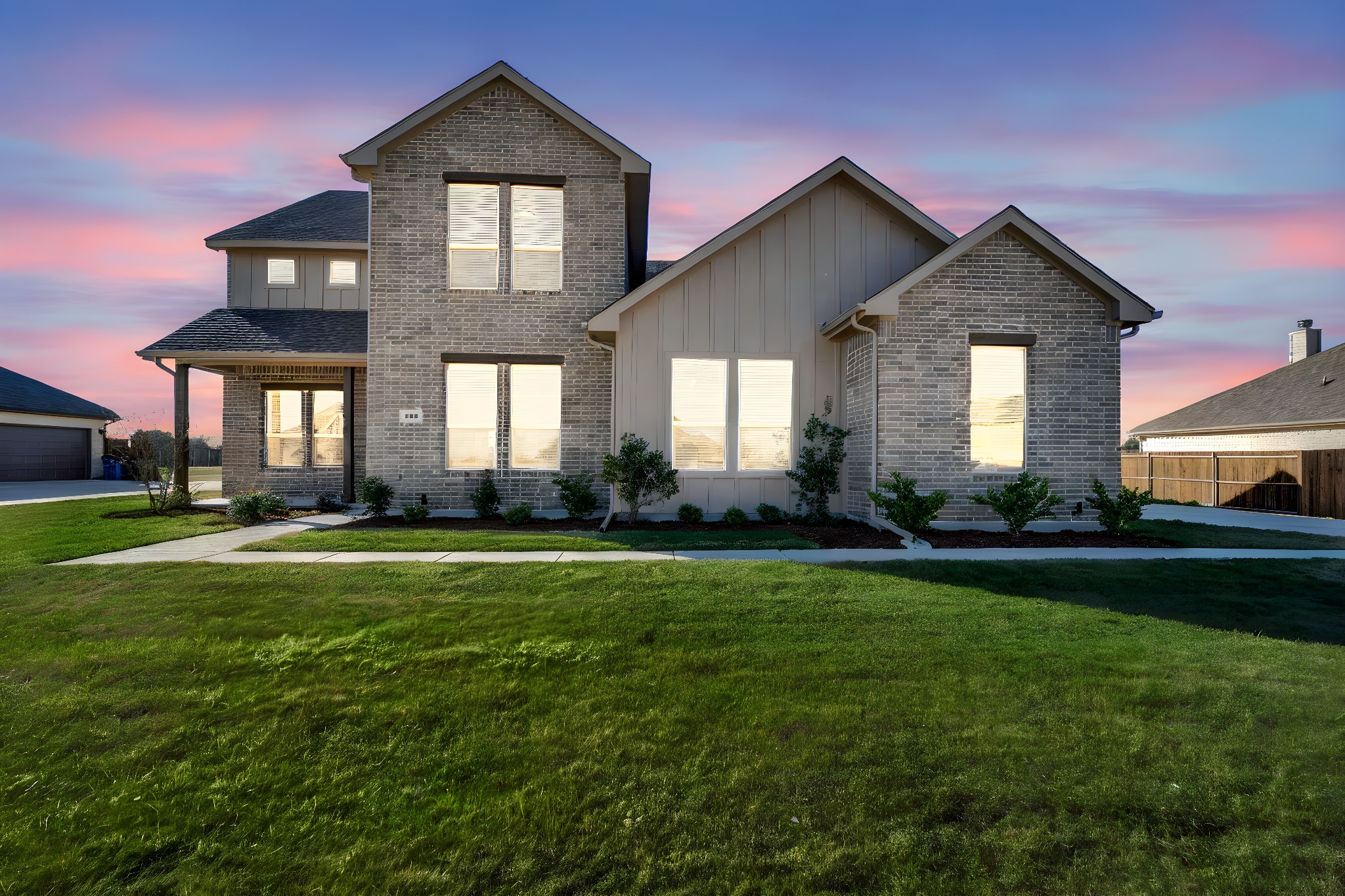 303 Crystal Lake Lane Red Oak TX 75154