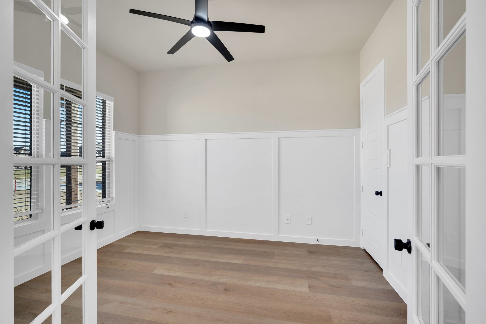 303 Crystal Lake Lane Red Oak TX 75154
