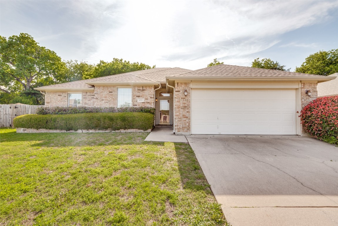 4531 Malvern Hill Road Grand Prairie TX 75052