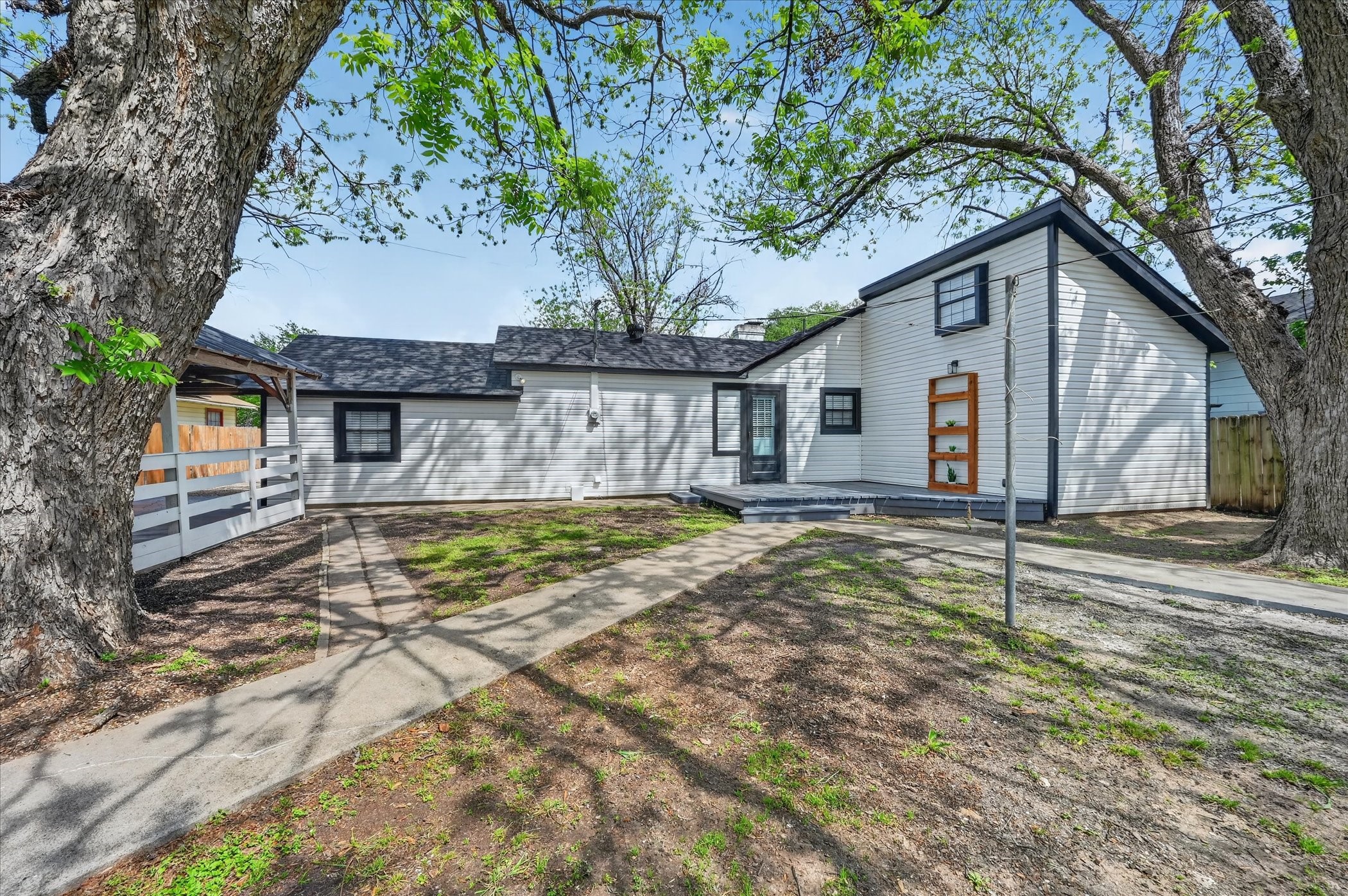 614 Bellevue Drive Cleburne TX 76033