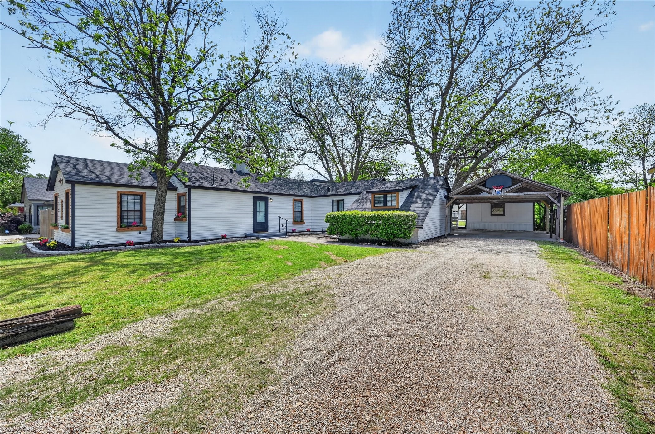 614 Bellevue Drive Cleburne TX 76033