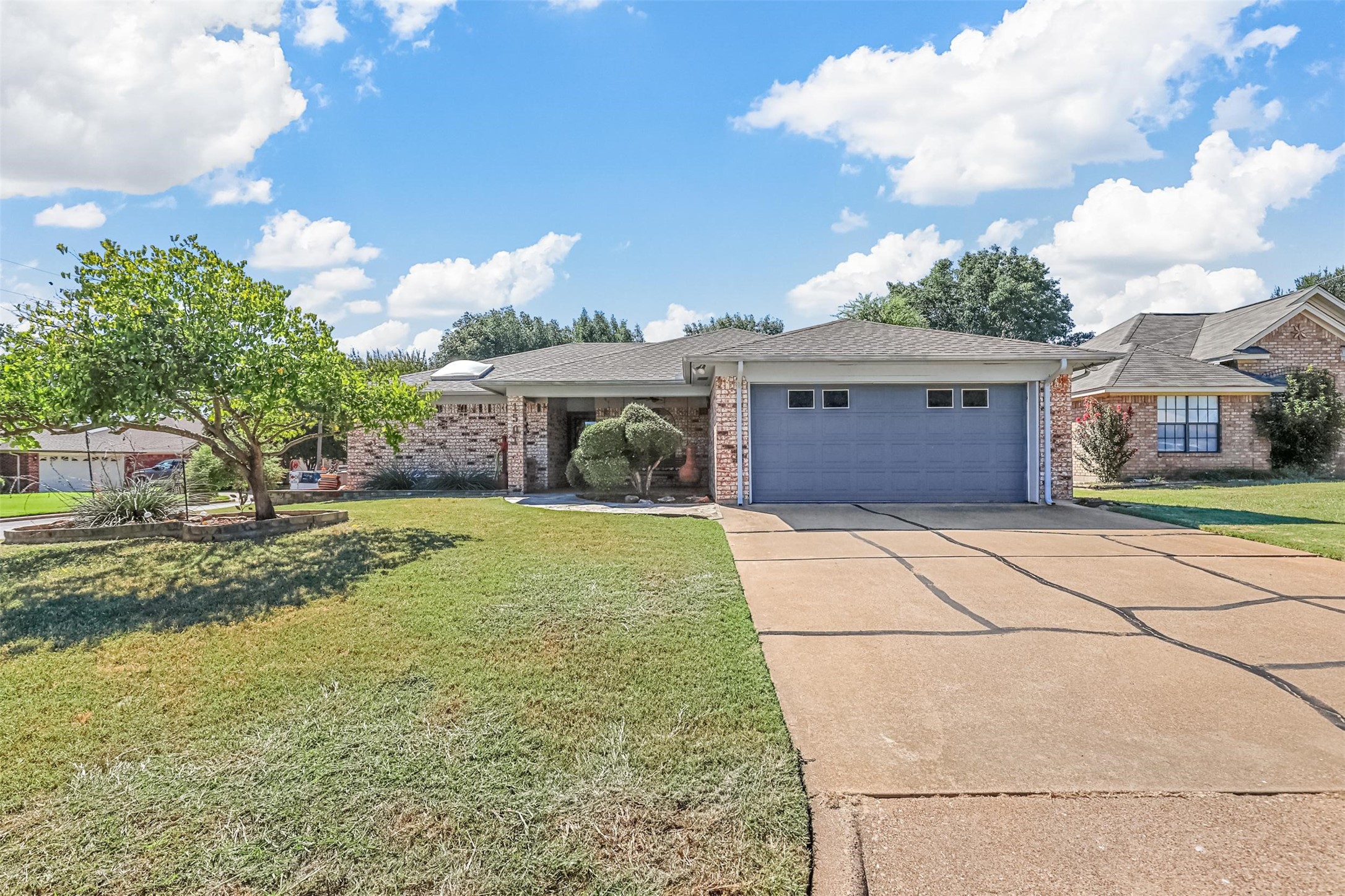 1501 Hayloft Lane Granbury TX 76048