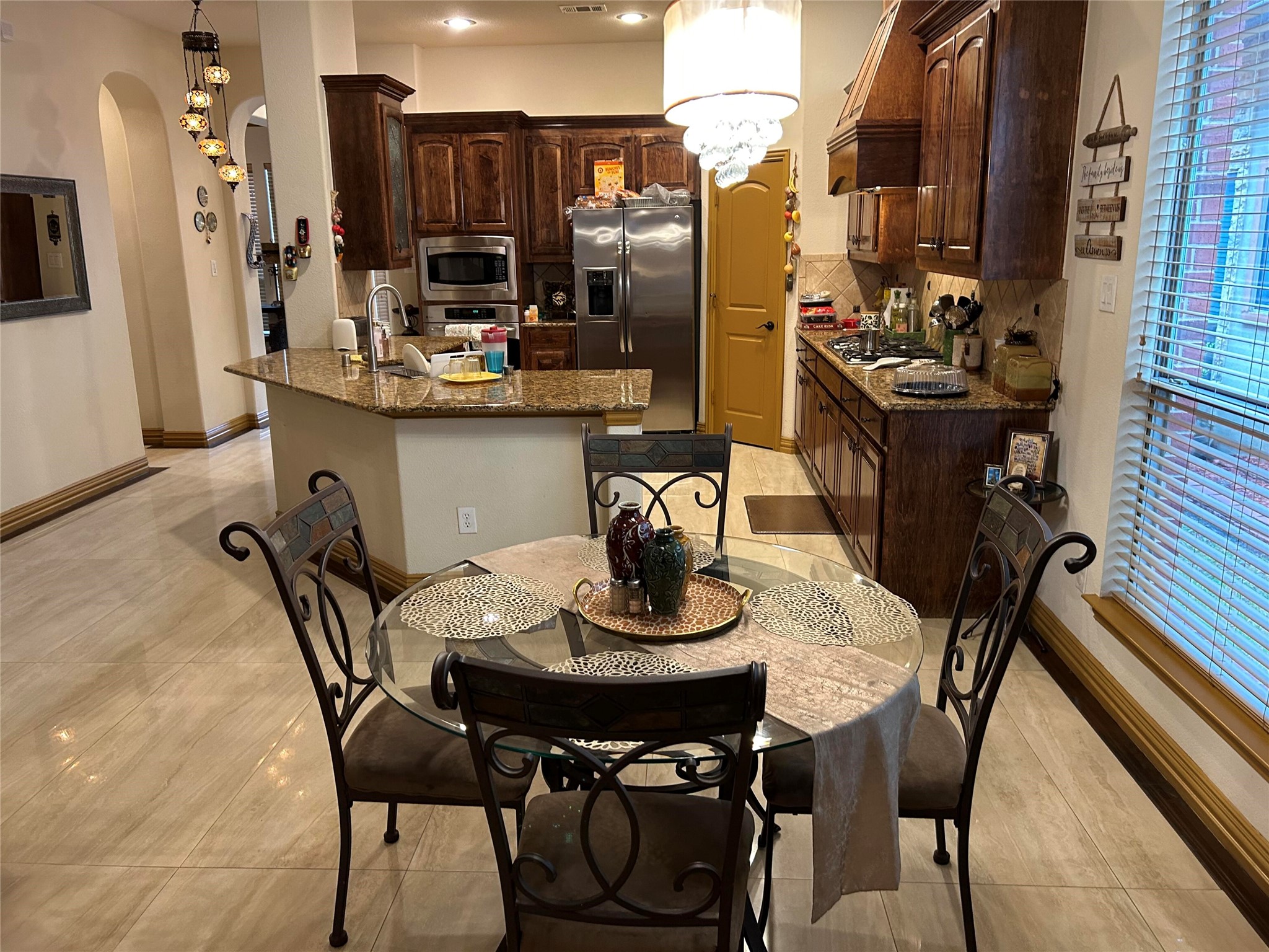 2219 Longview Road Irving TX 75063