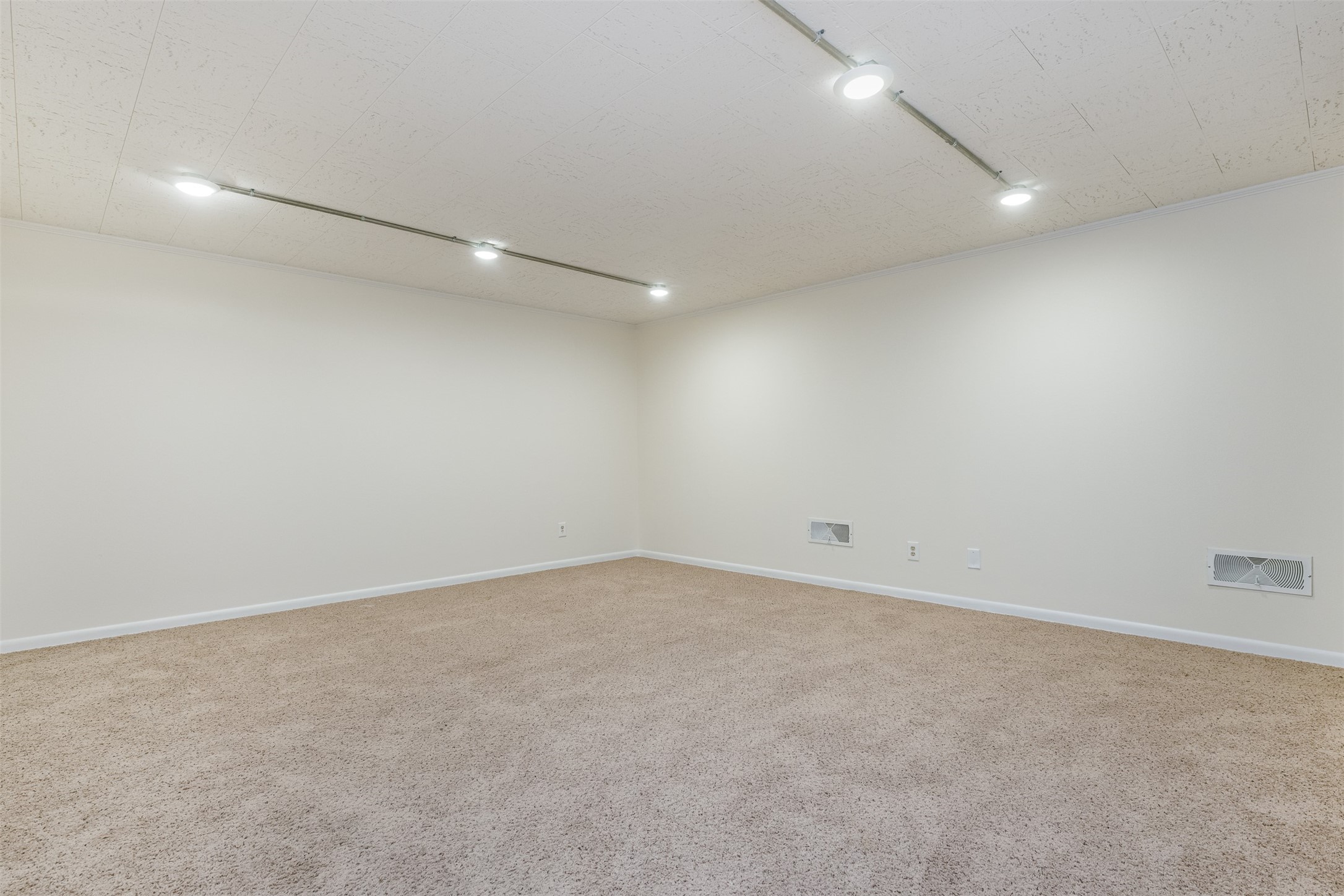 2006 Borger Street Plainview TX 79072