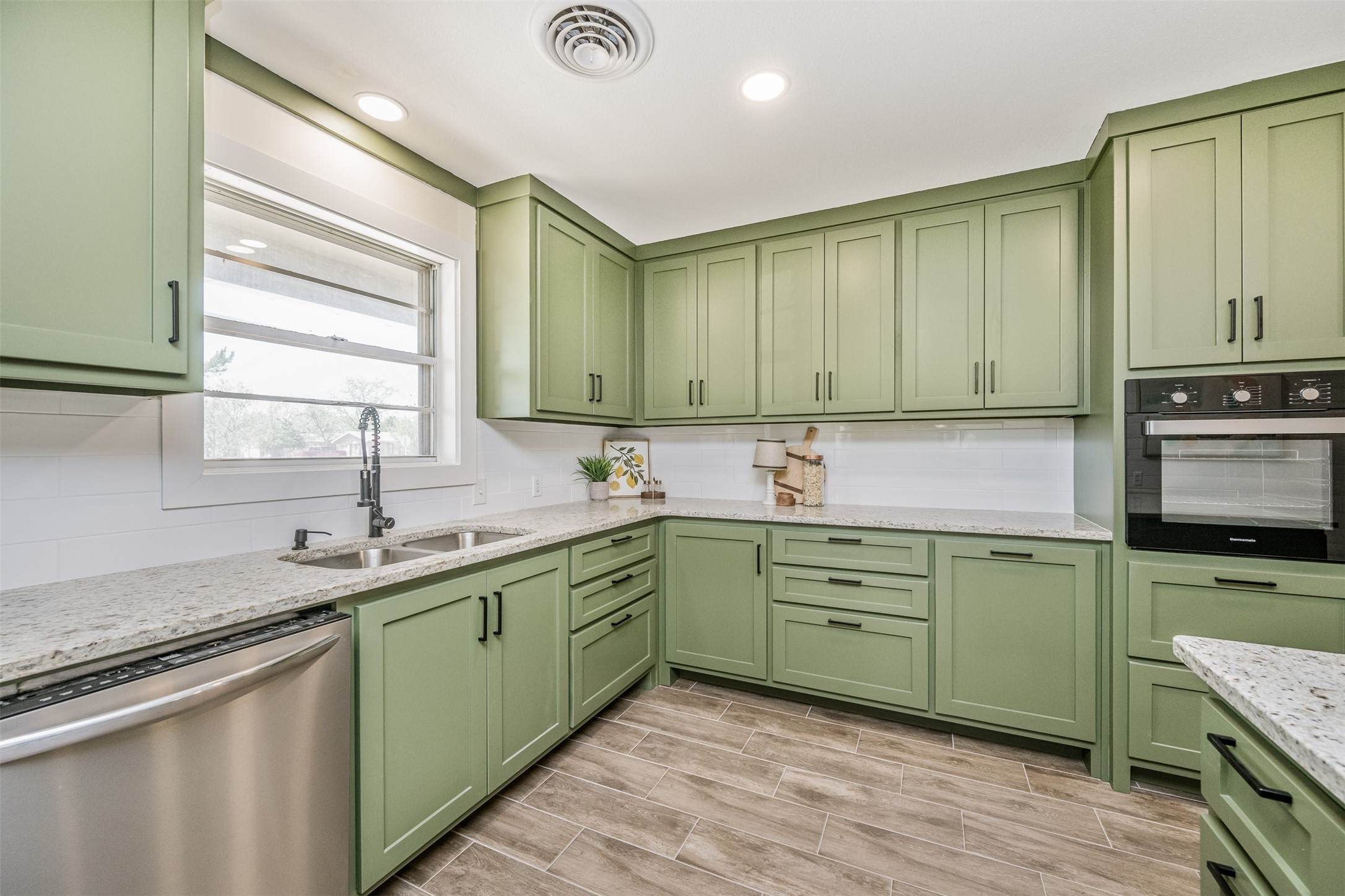 2006 Borger Street Plainview TX 79072
