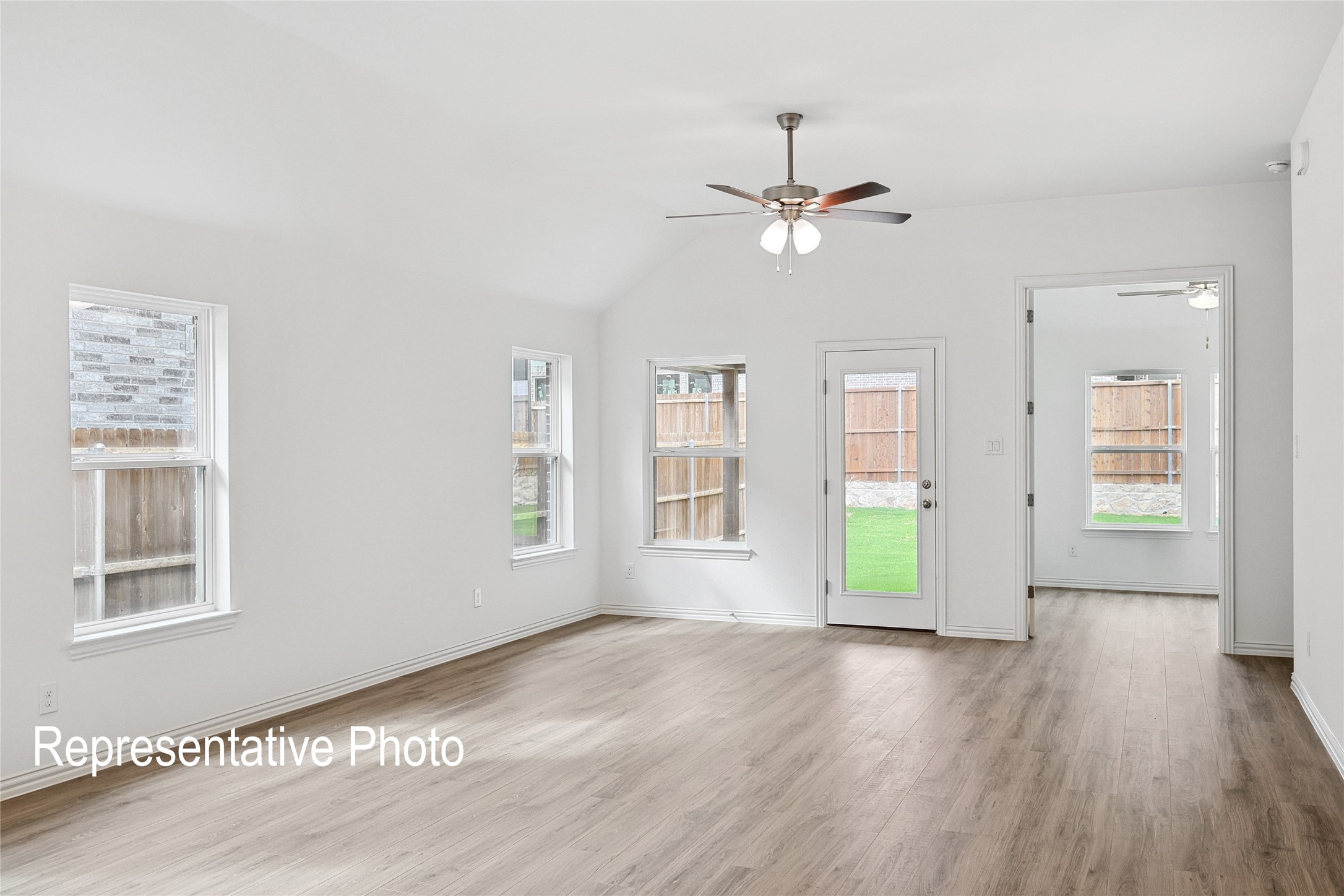 4372 Biddle Street Midlothian TX 76065