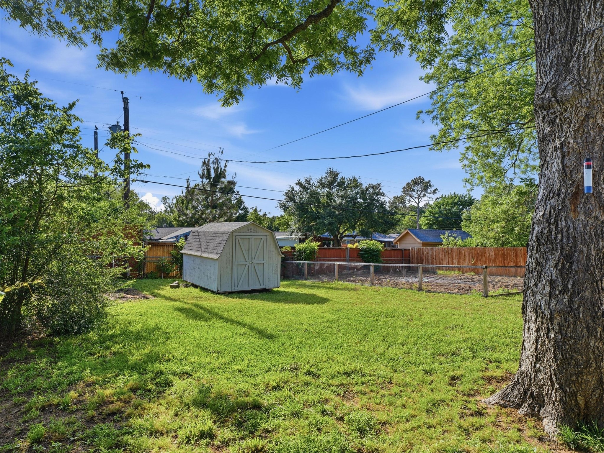 825 Lee Drive Bedford TX 76022