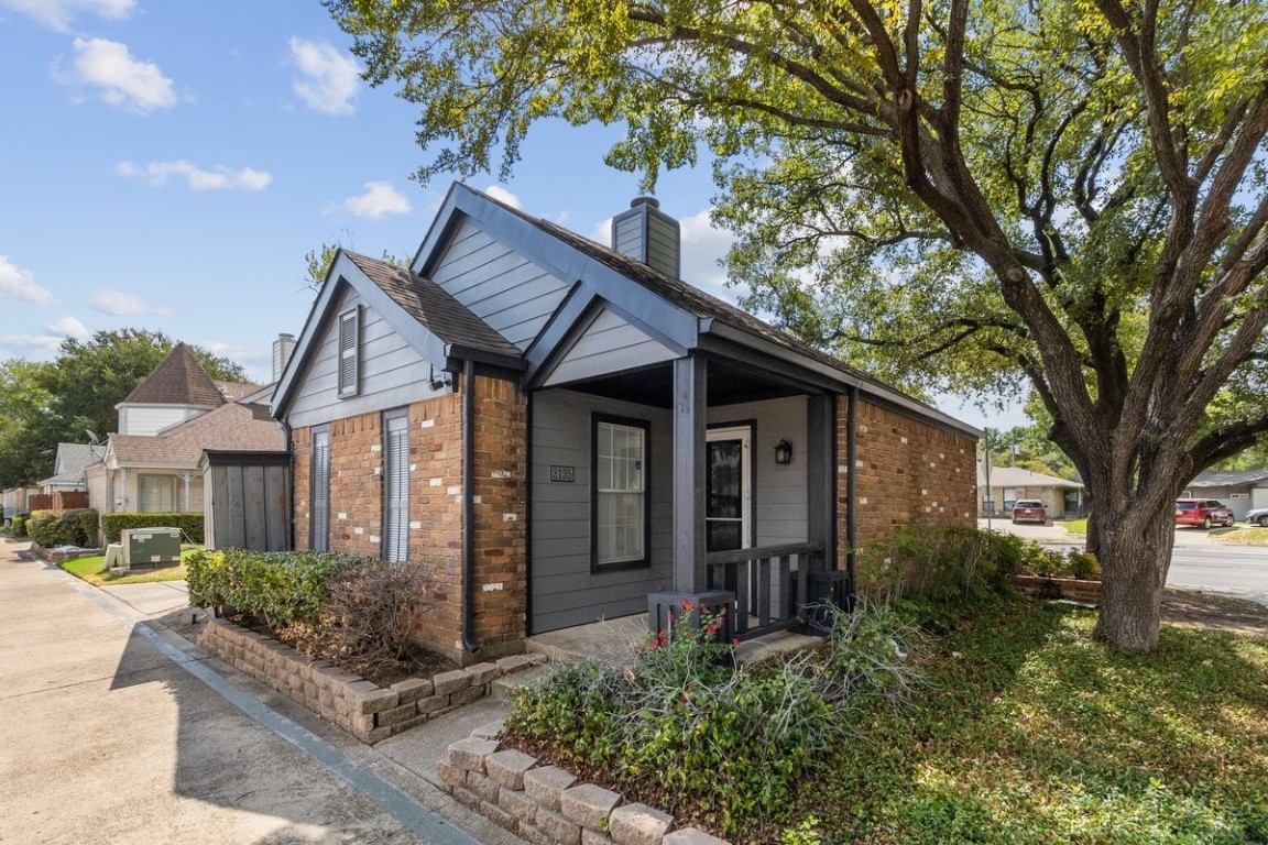 3135 Royal Lane Dallas TX 75229