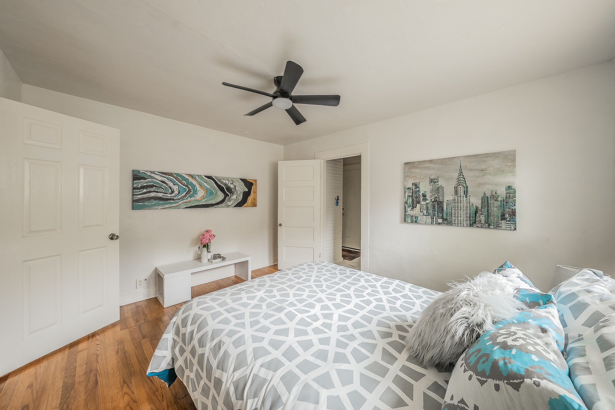 5643 Cary Street Dallas TX 75227