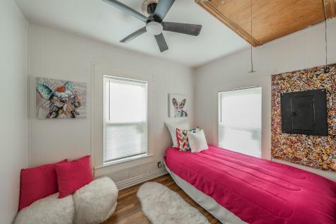 5643 Cary Street Dallas TX 75227