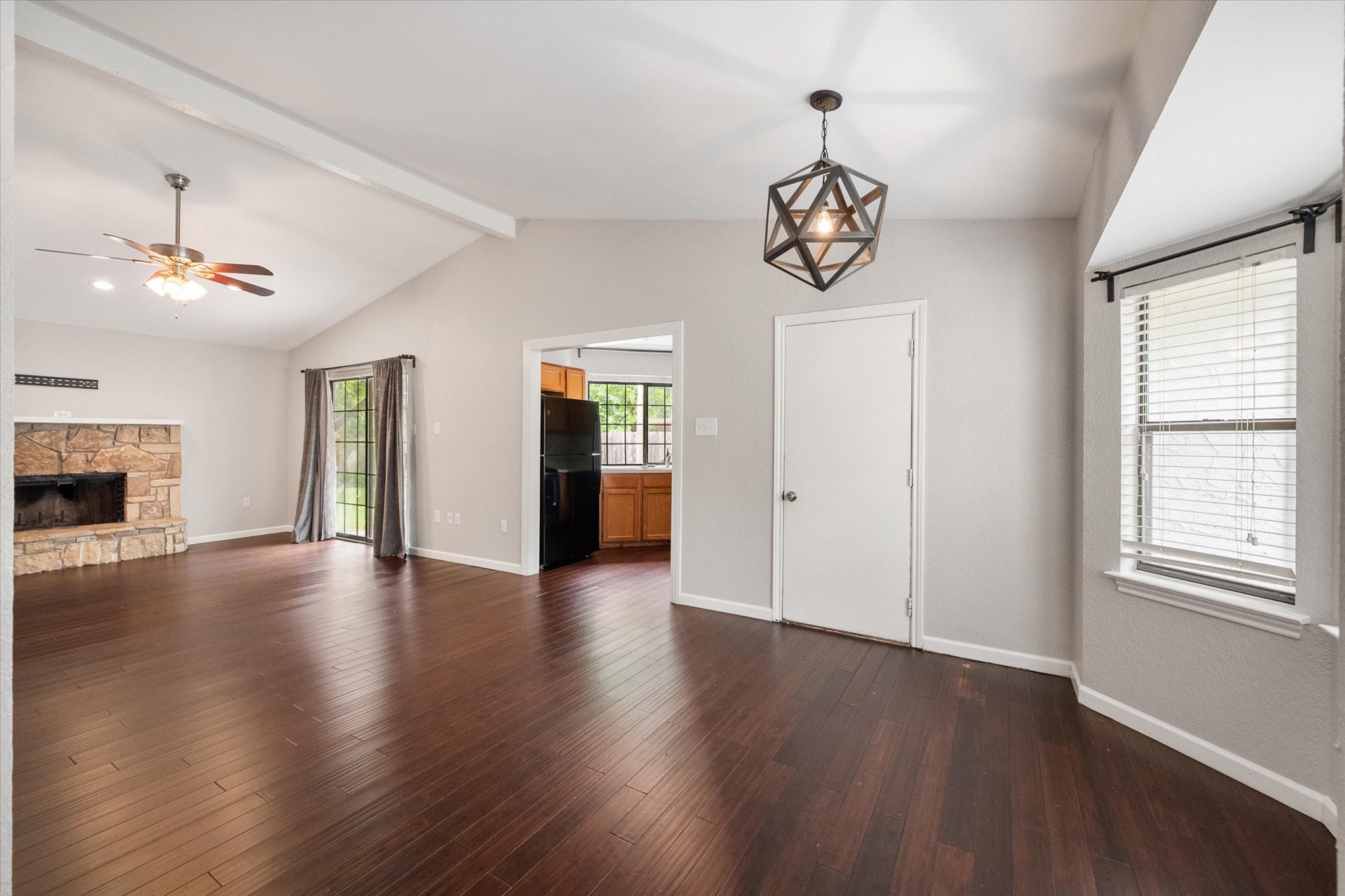 1406 Colonnade Drive Arlington TX 76018