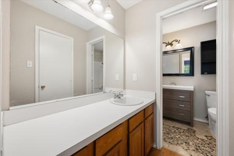 1406 Colonnade Drive Arlington TX 76018