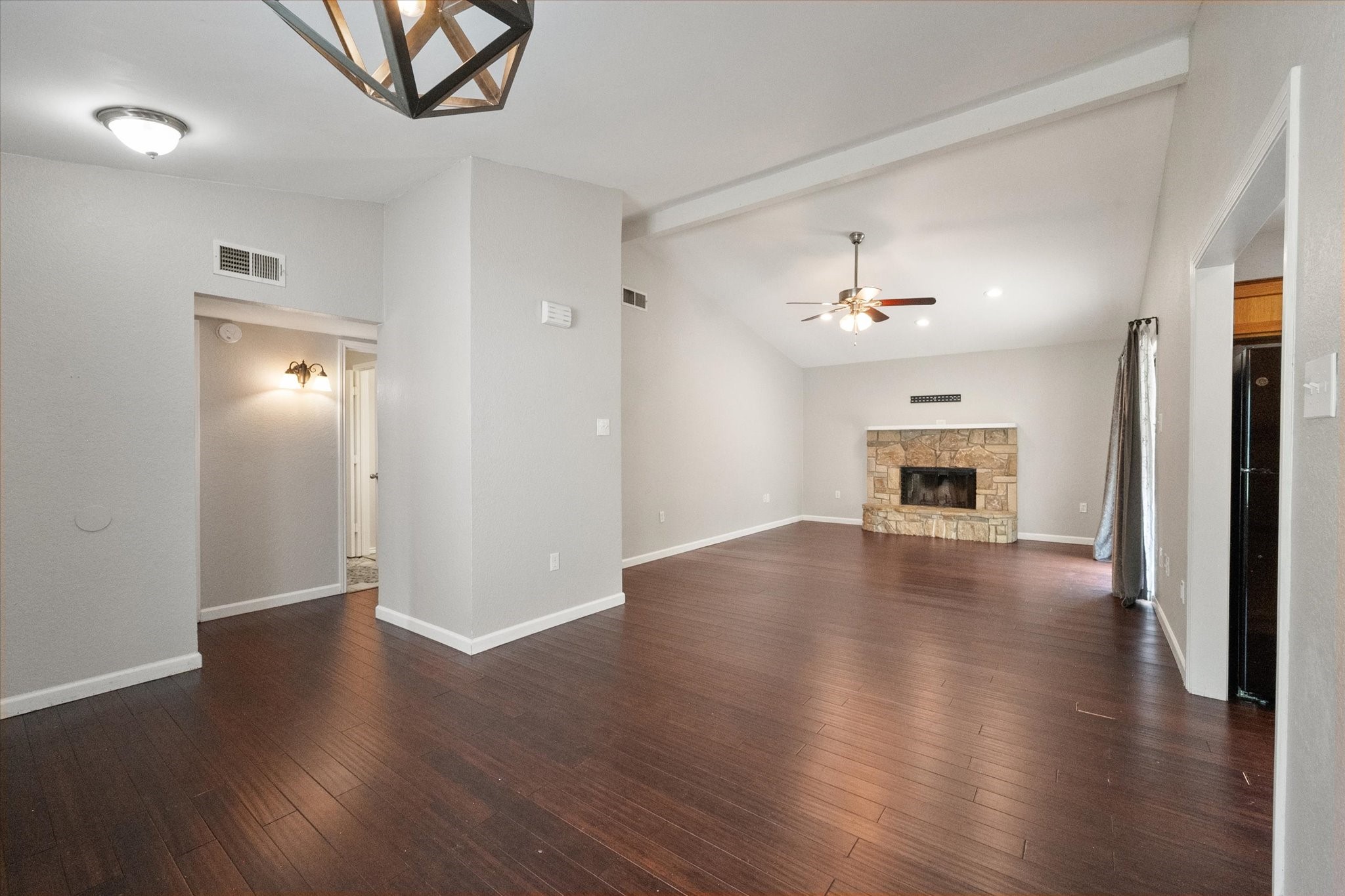 1406 Colonnade Drive Arlington TX 76018