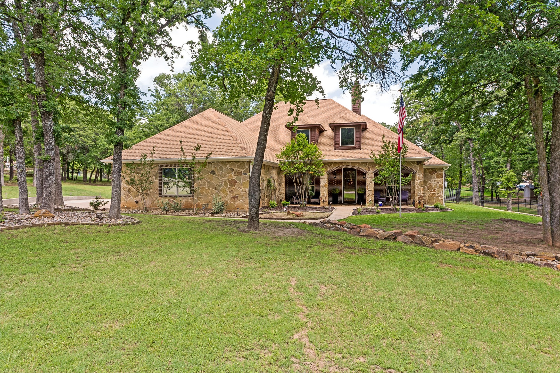 207 Overton Ridge Circle Weatherford TX 76088