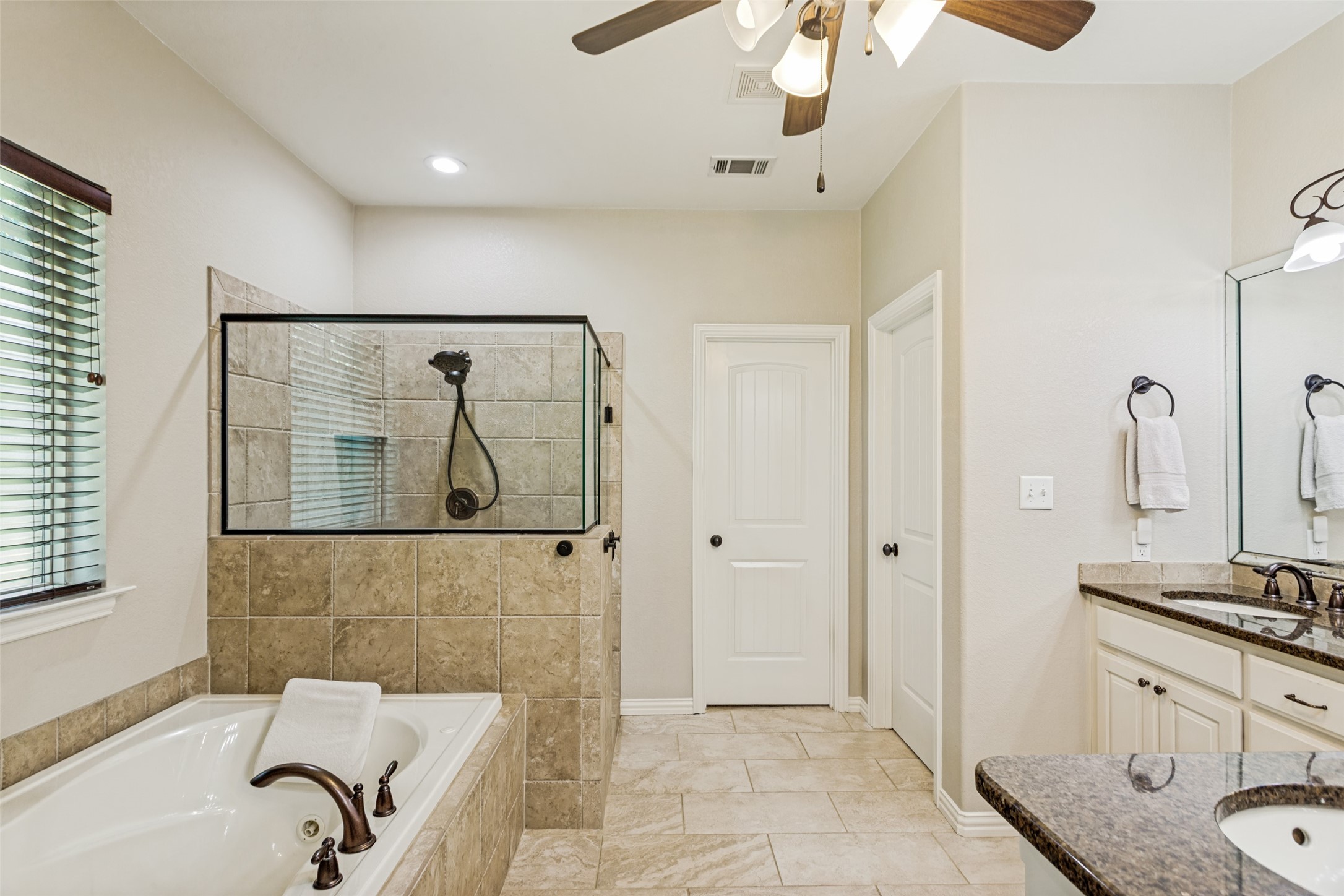 207 Overton Ridge Circle Weatherford TX 76088