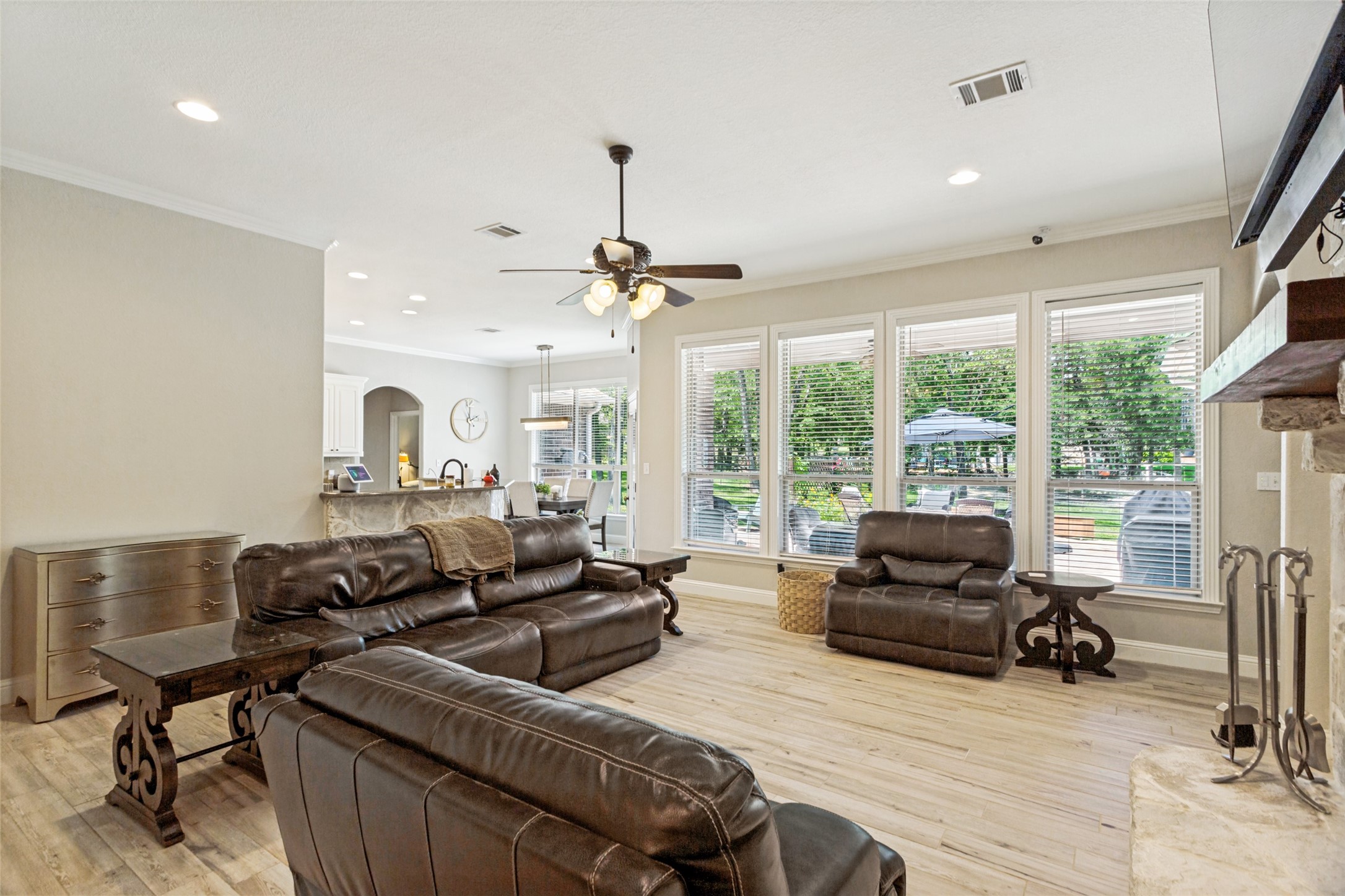 207 Overton Ridge Circle Weatherford TX 76088