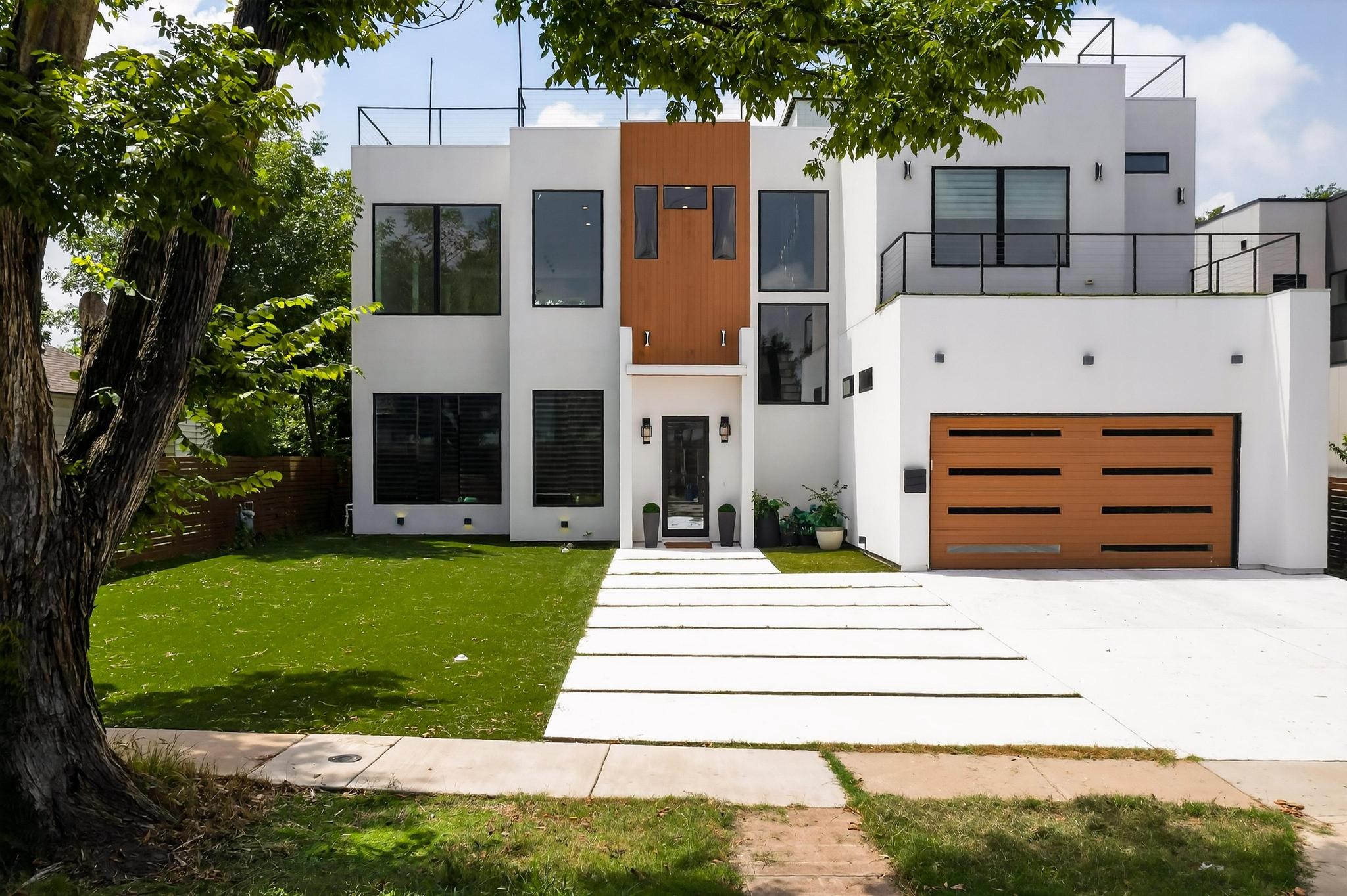 3946 N Cresthaven Road Dallas TX 75209