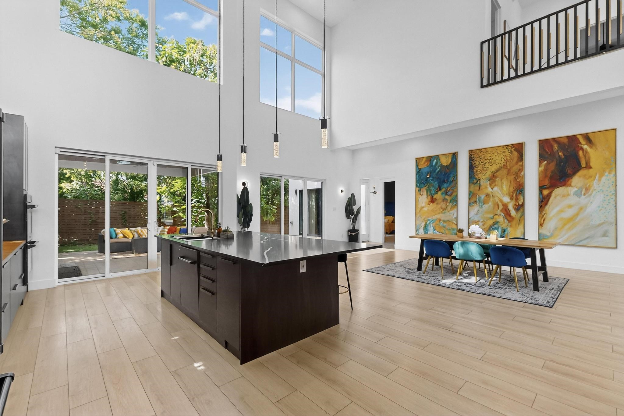 3946 N Cresthaven Road Dallas TX 75209