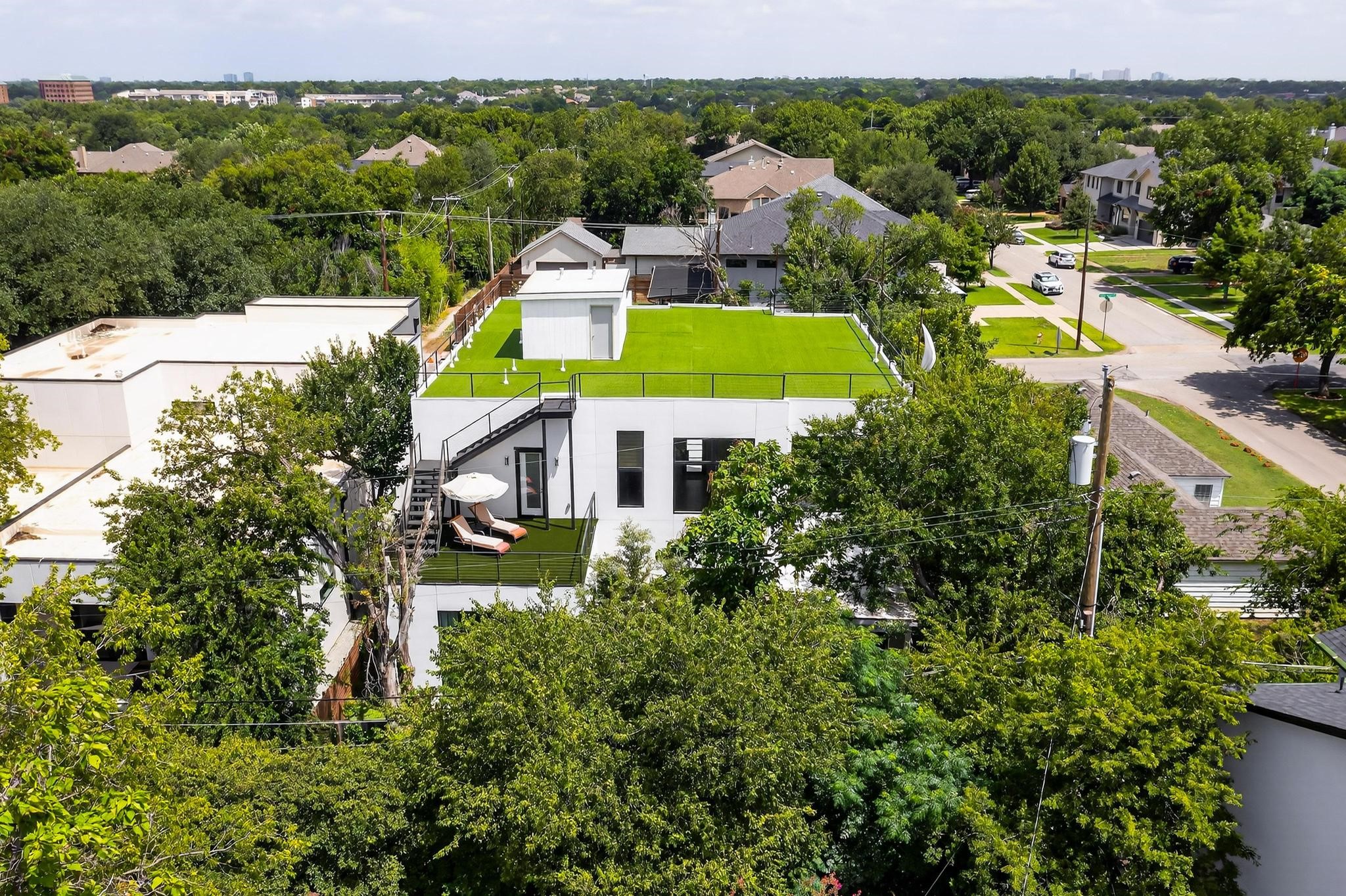3946 N Cresthaven Road Dallas TX 75209