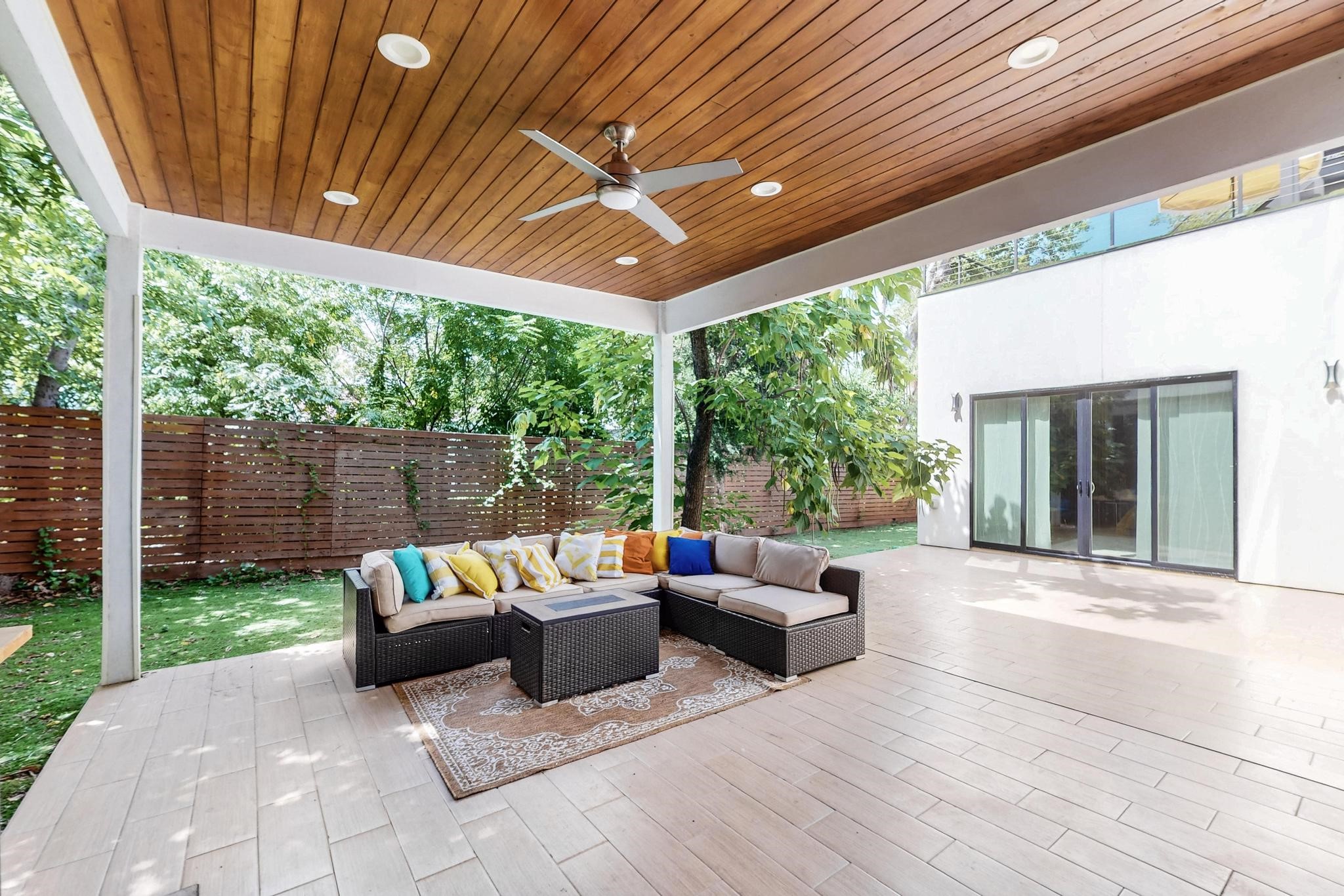 3946 N Cresthaven Road Dallas TX 75209