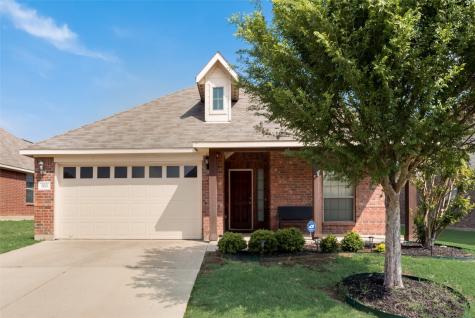 935 Casa Grandes Drive Arlington TX 76002