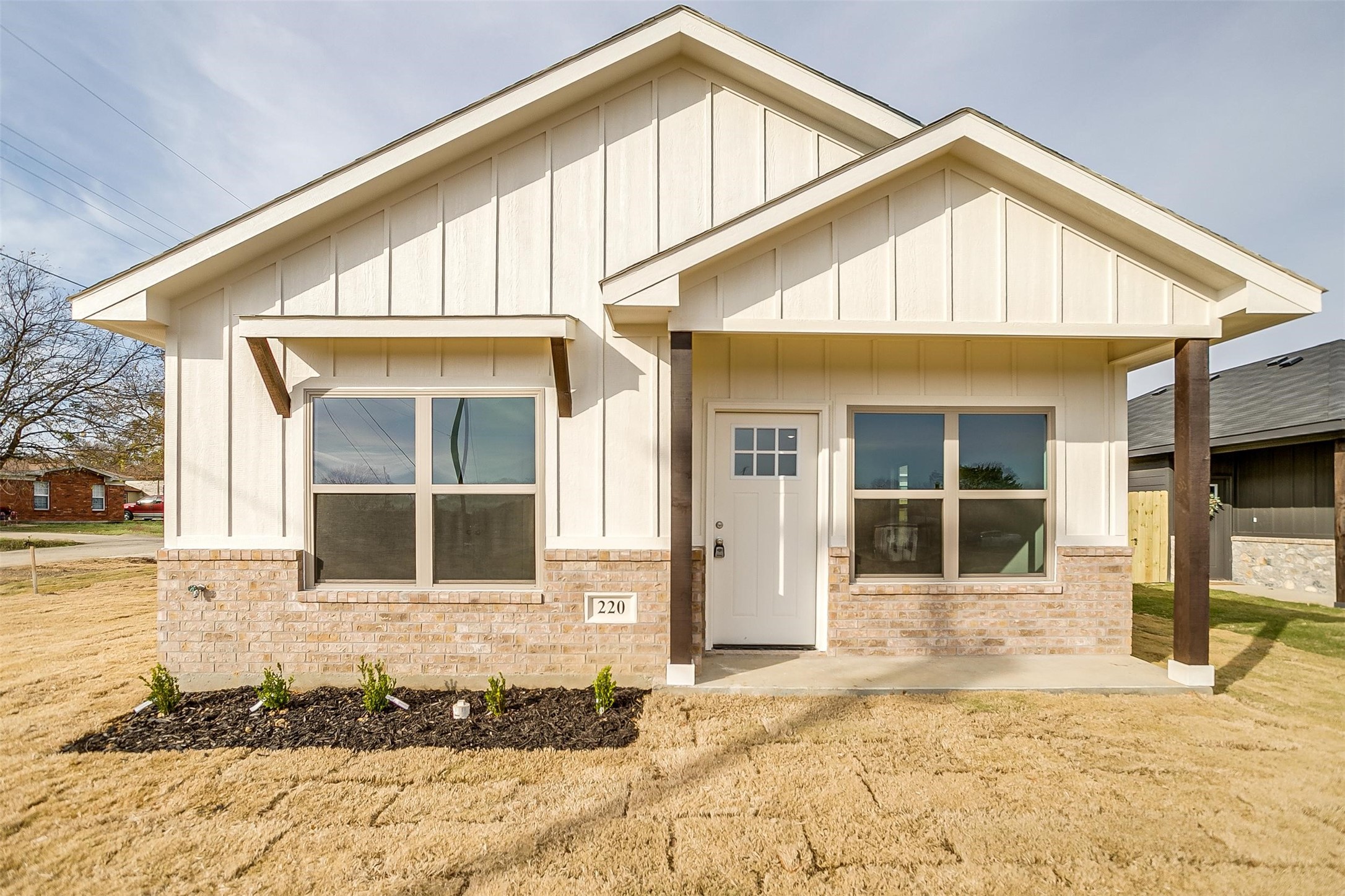 220 S Magnolia Street Alvarado TX 76009