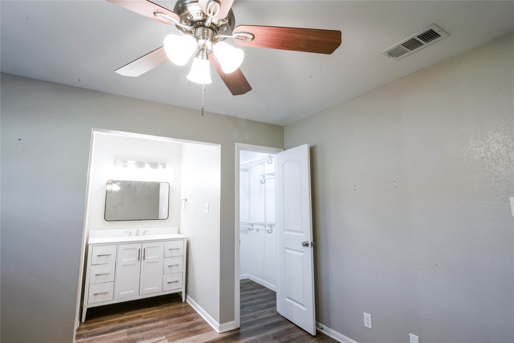 914 S Hyde Park Denison TX 75020