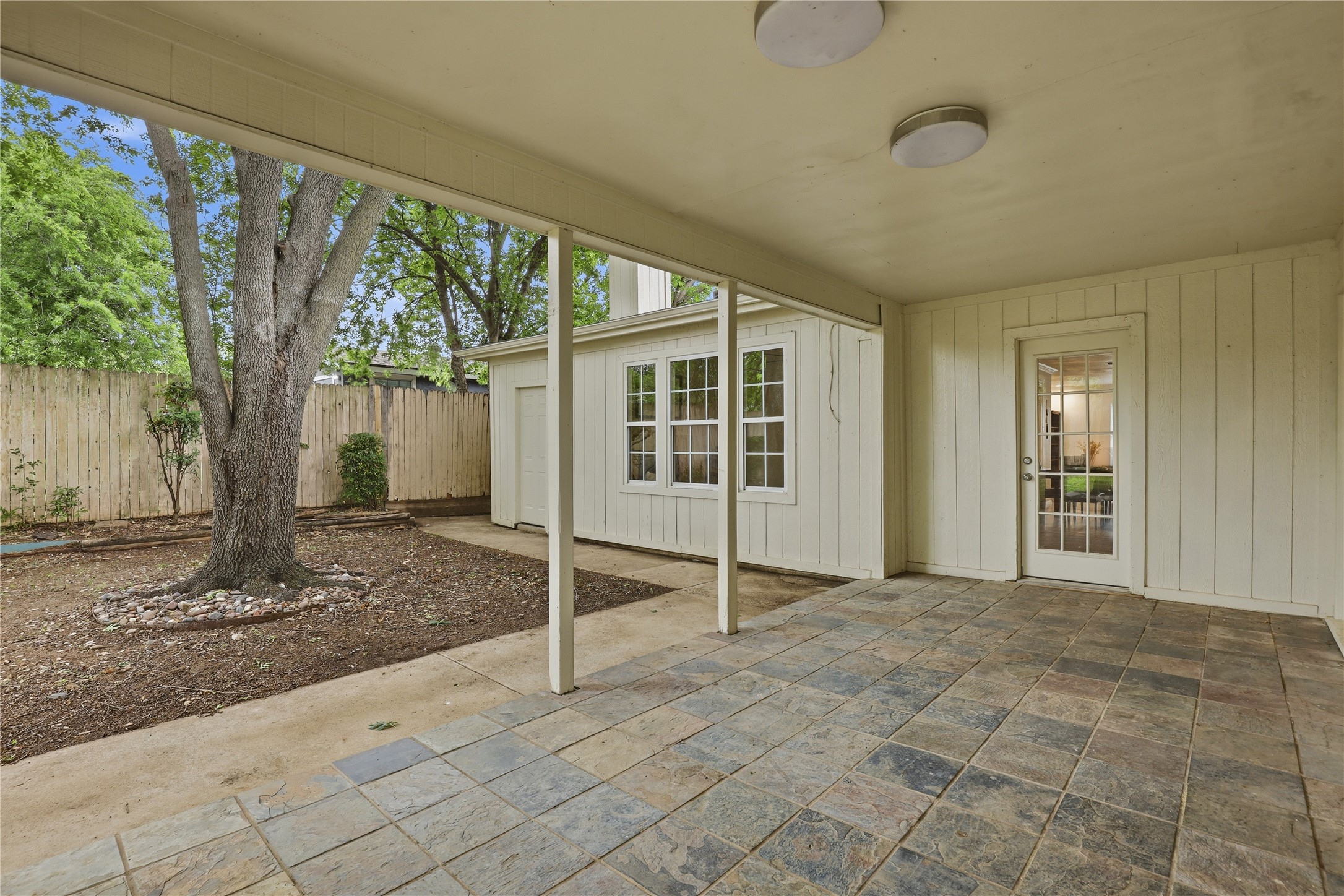 1314 E Lovers Lane Arlington TX 76010