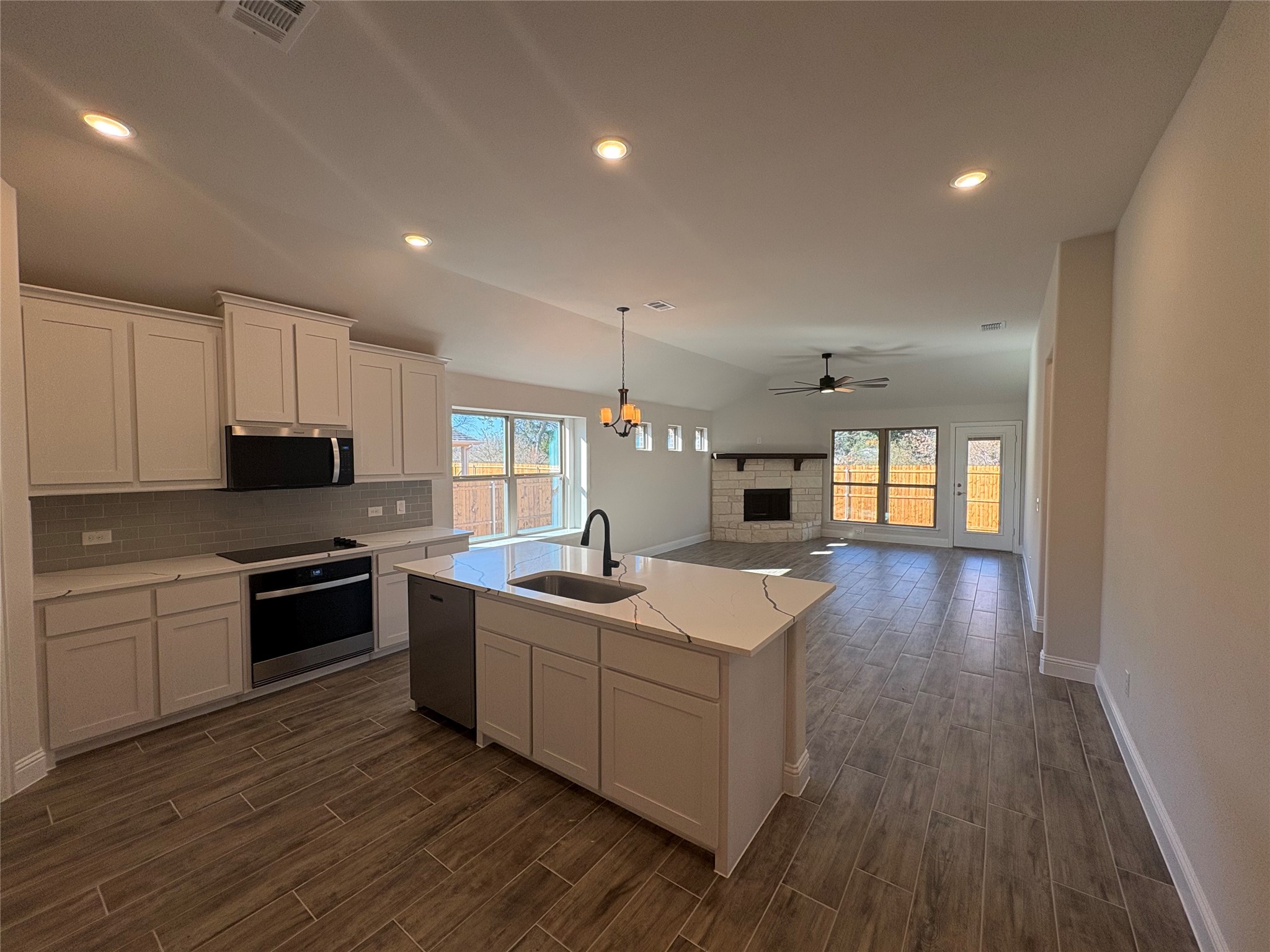 614 Kyle Drive Tioga TX 76271