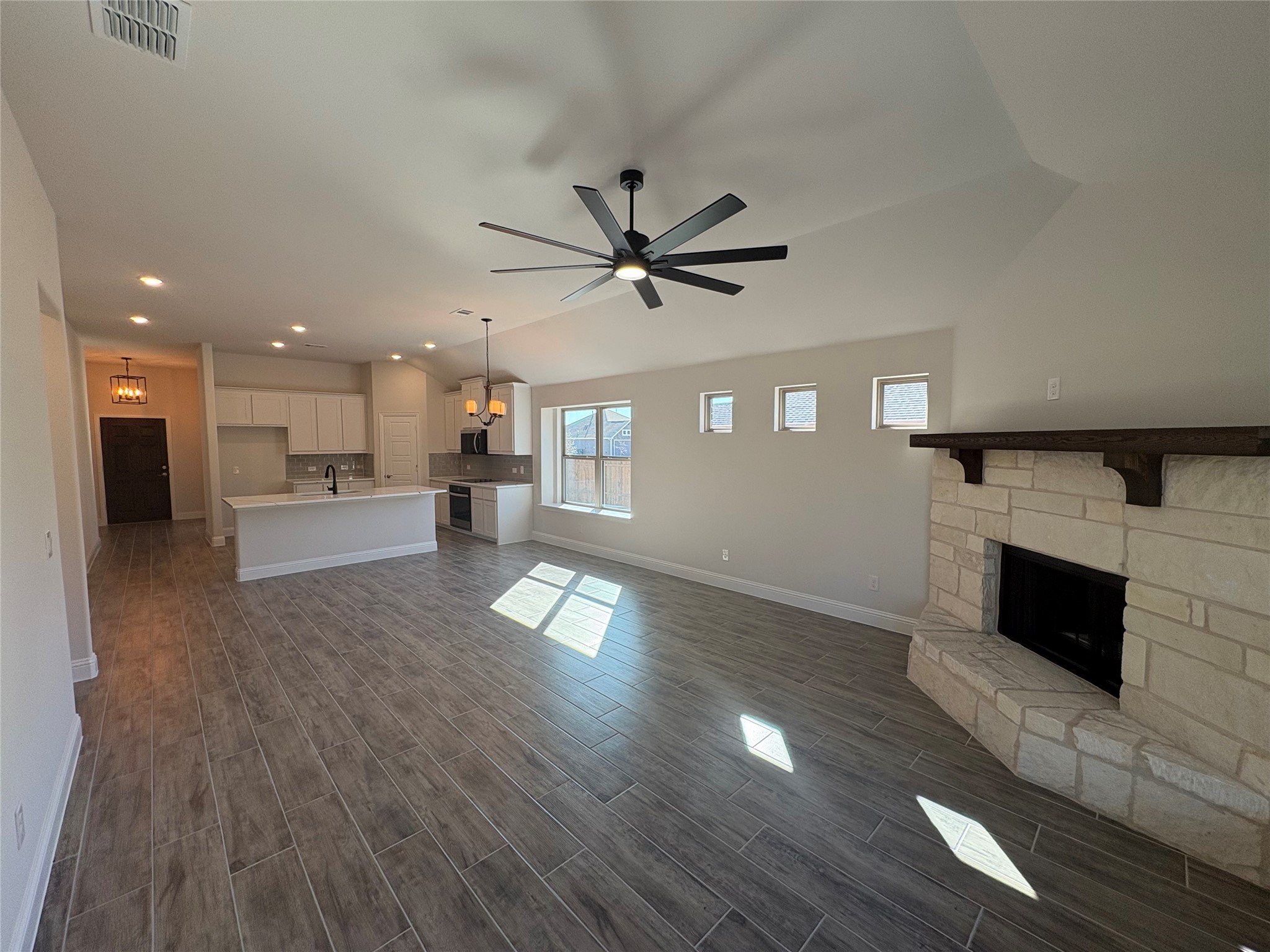 614 Kyle Drive Tioga TX 76271