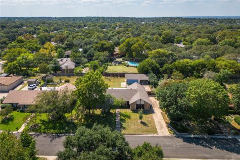 640 Ivy Ann Drive Woodway TX 76712