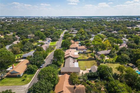 640 Ivy Ann Drive Woodway TX 76712