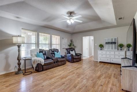 4942 Us Highway 69 Denison TX 75021