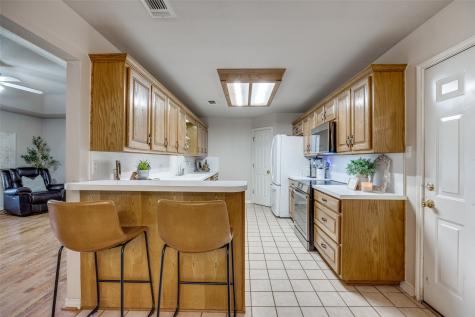 4942 Us Highway 69 Denison TX 75021
