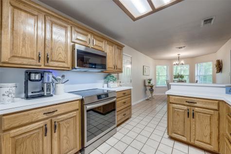 4942 Us Highway 69 Denison TX 75021