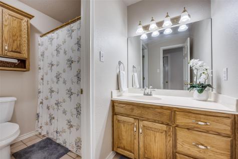 4942 Us Highway 69 Denison TX 75021