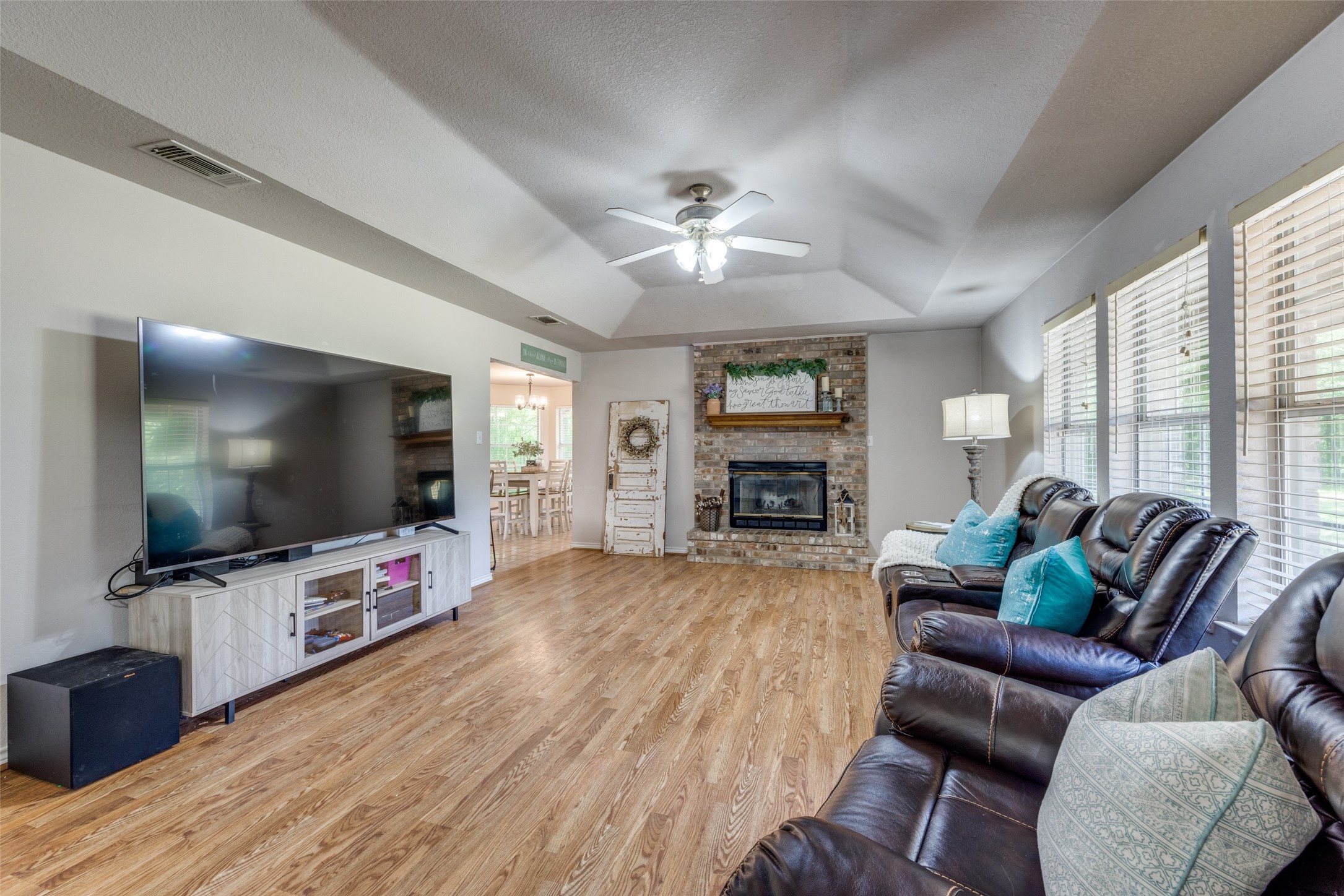 4942 Us Highway 69 Denison TX 75021