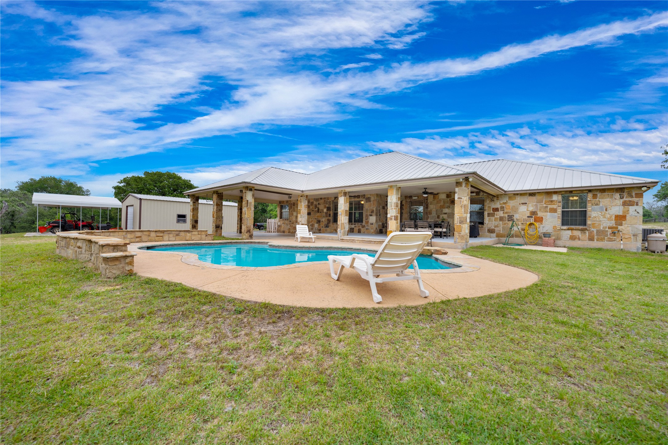 128 Emerald Drive Floresville TX 78114
