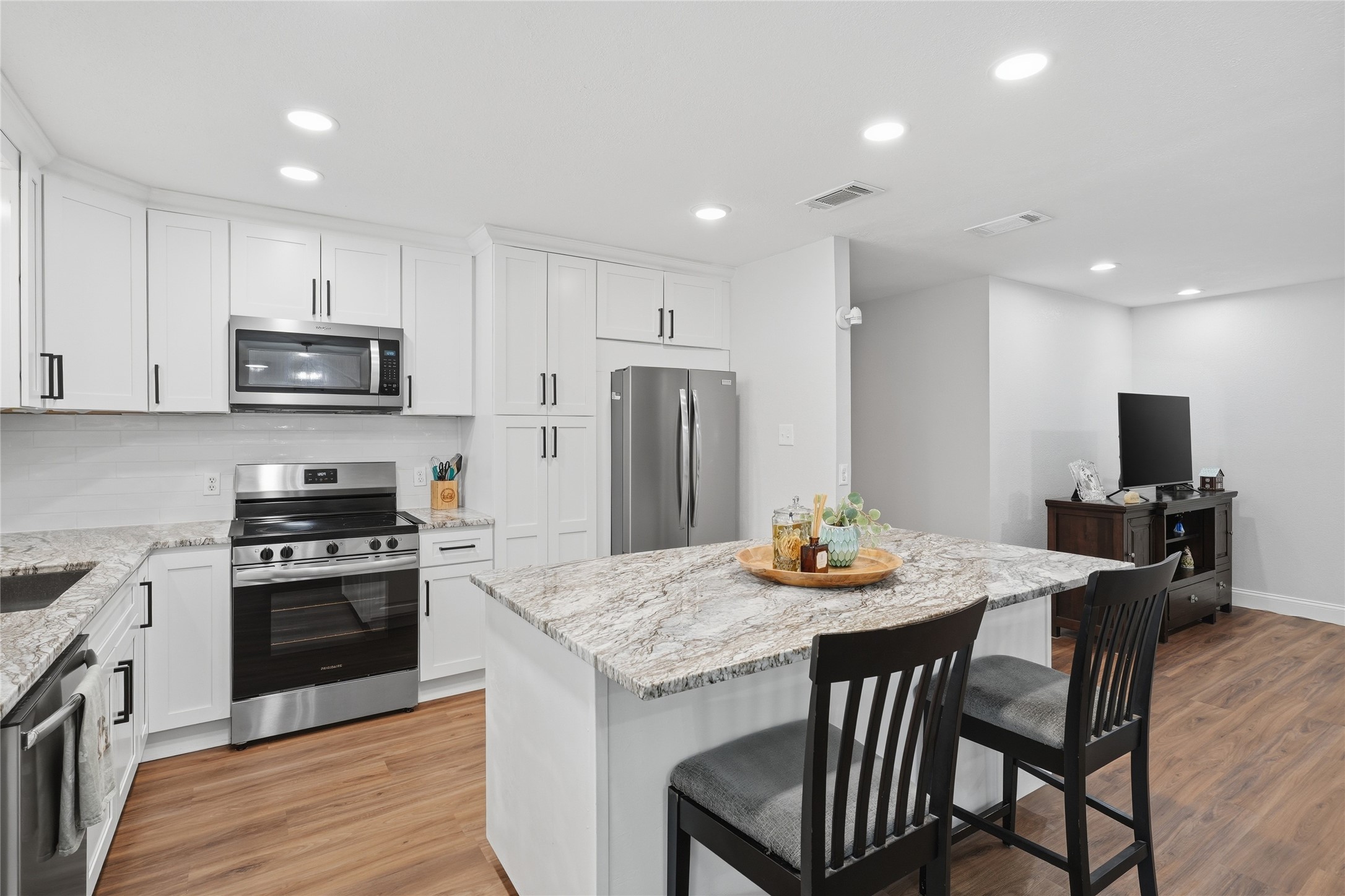 217 Spruce Circle Azle TX 76020