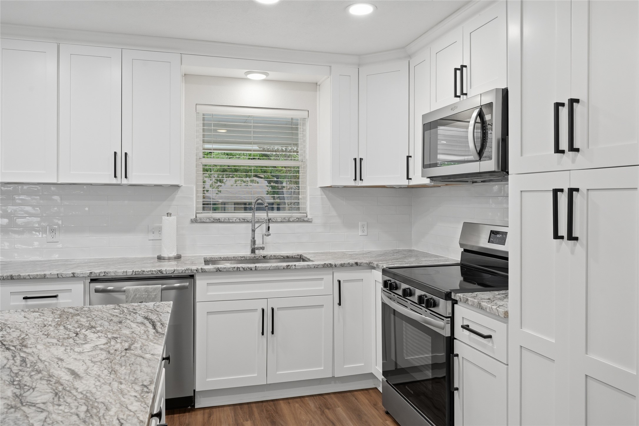 217 Spruce Circle Azle TX 76020