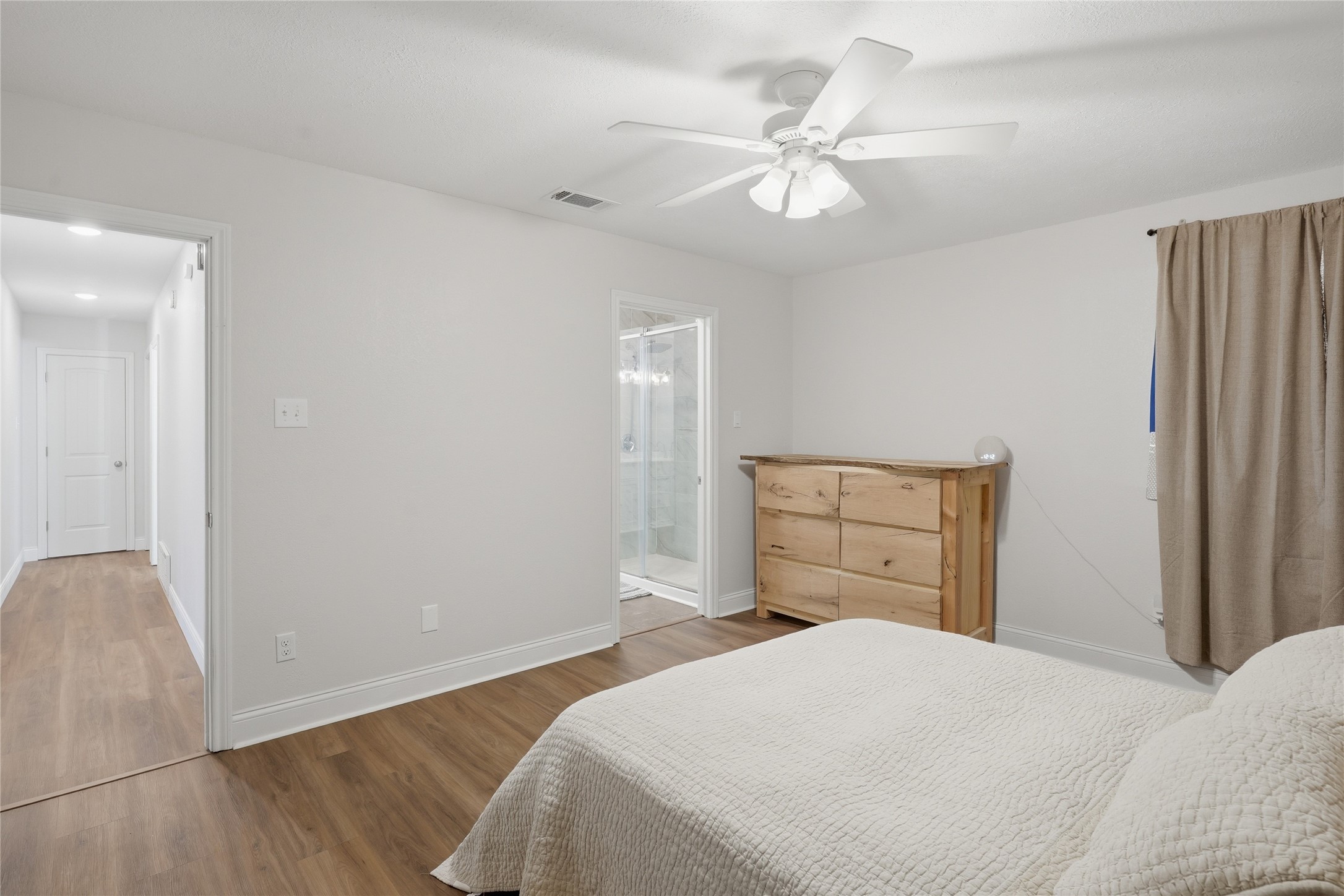 217 Spruce Circle Azle TX 76020
