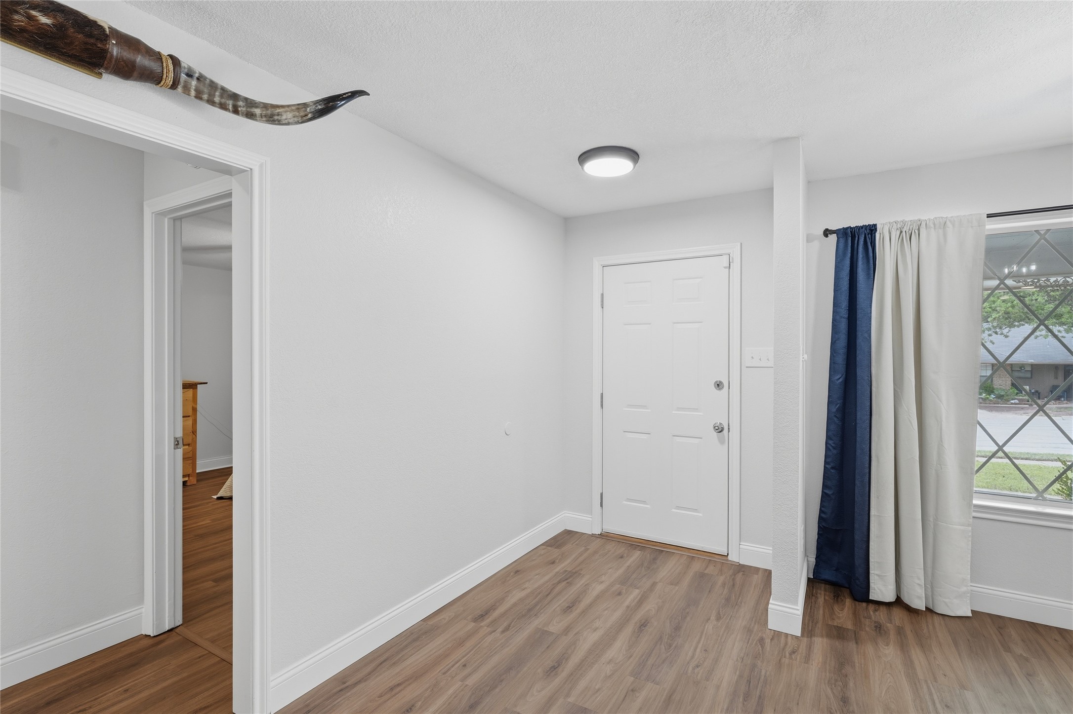 217 Spruce Circle Azle TX 76020