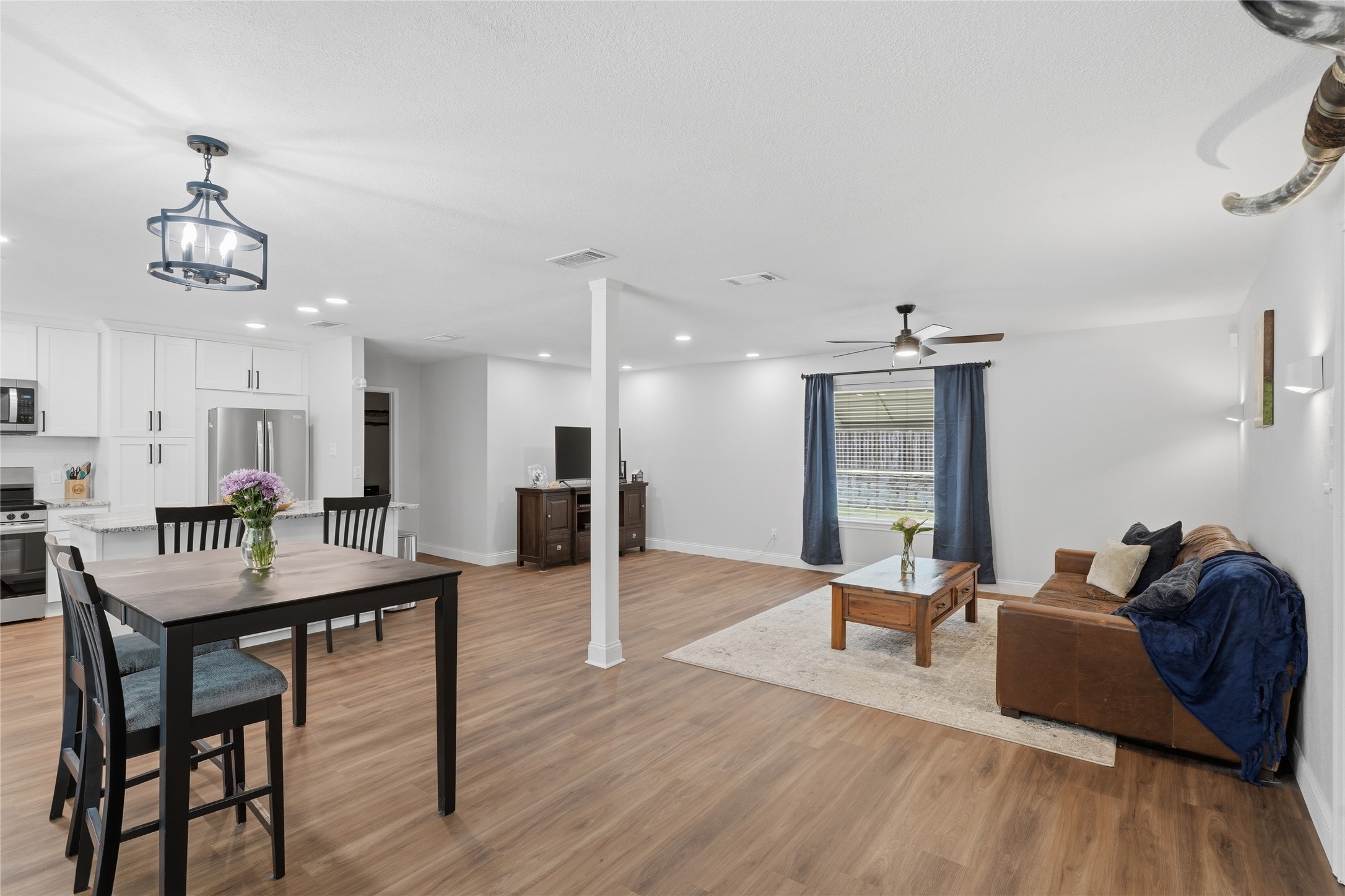 217 Spruce Circle Azle TX 76020