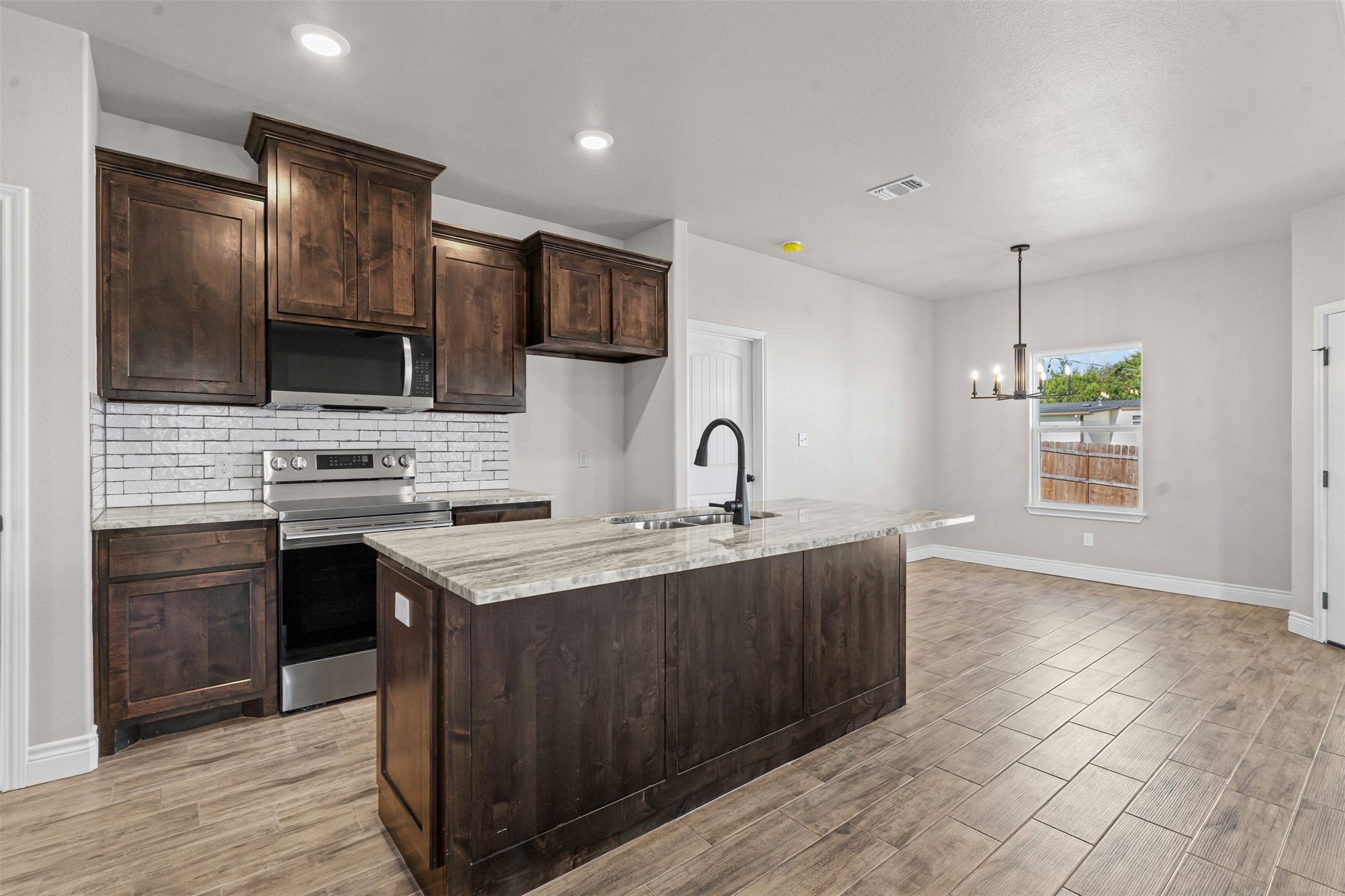 3402 Hilltop Road Granbury TX 76048