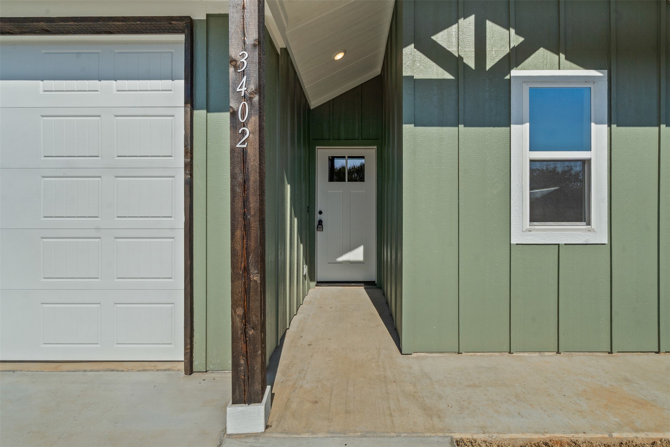 3402 Hilltop Road Granbury TX 76048